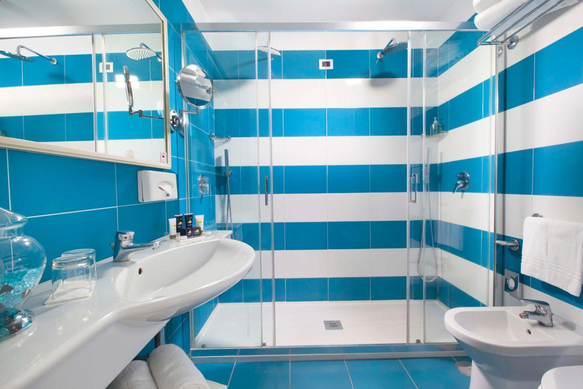 Double or Twin Room Partial Sea View