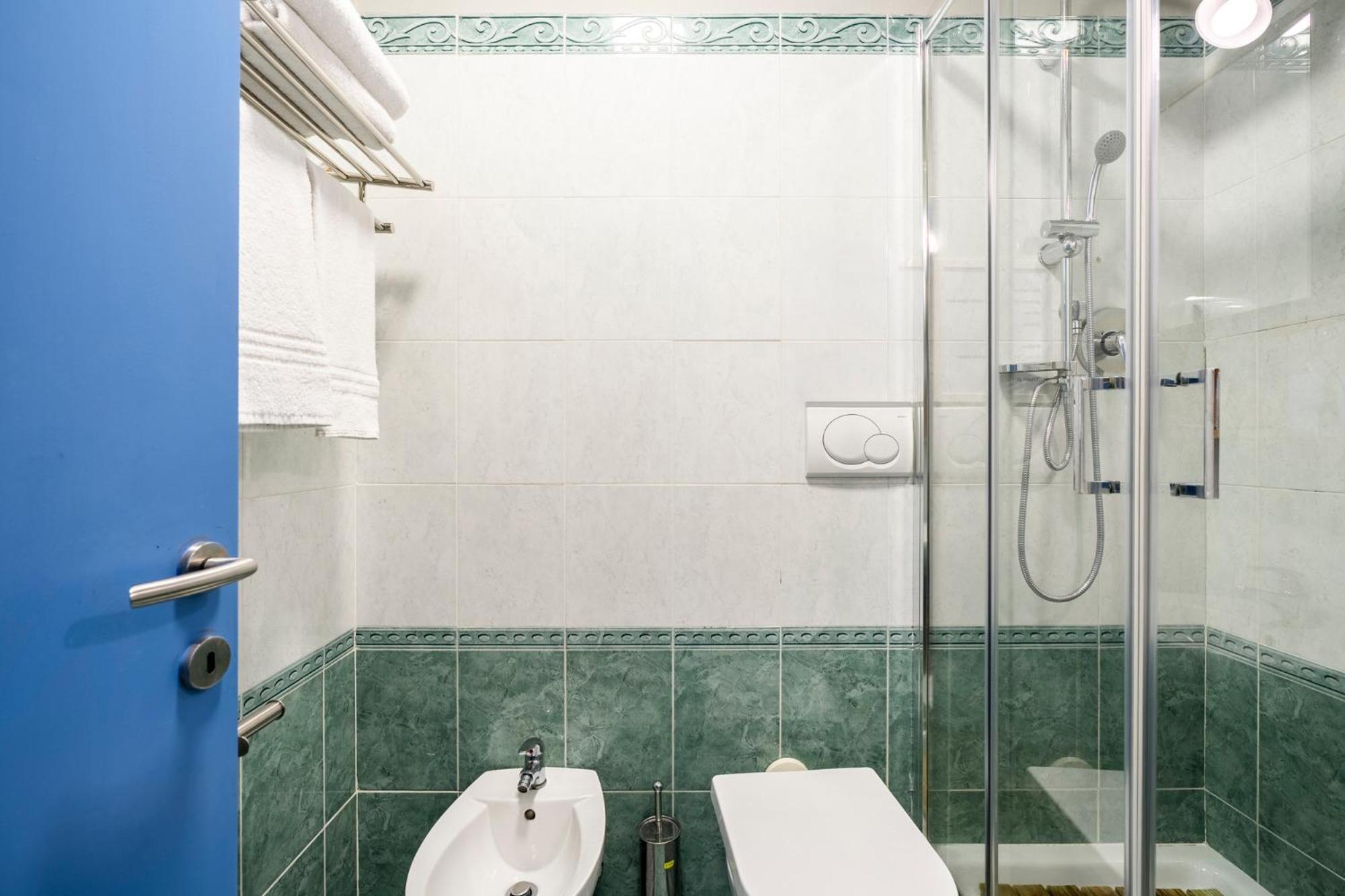 Small Double Room,1722928755:JPEG