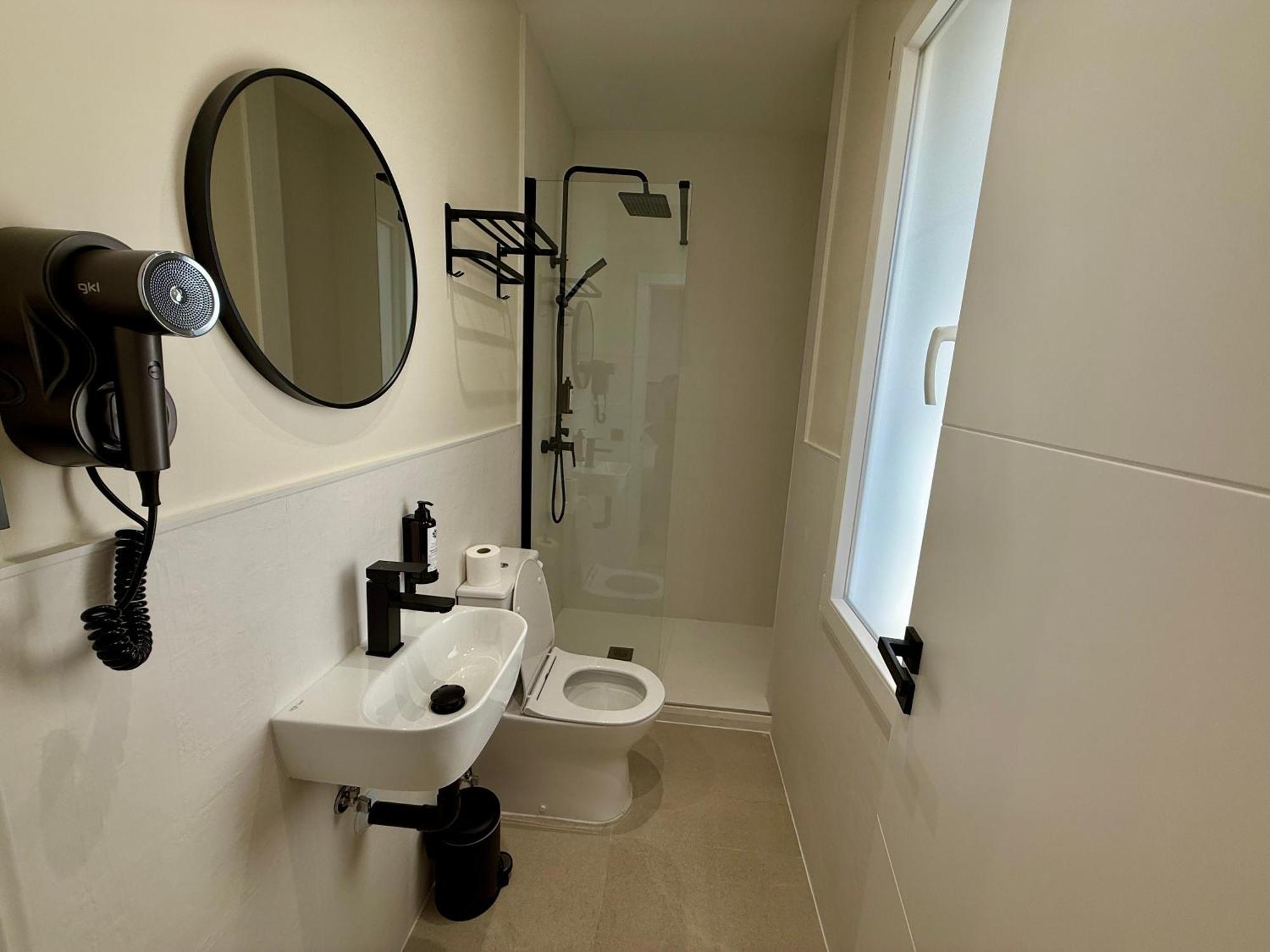 Twin Room Bathroom