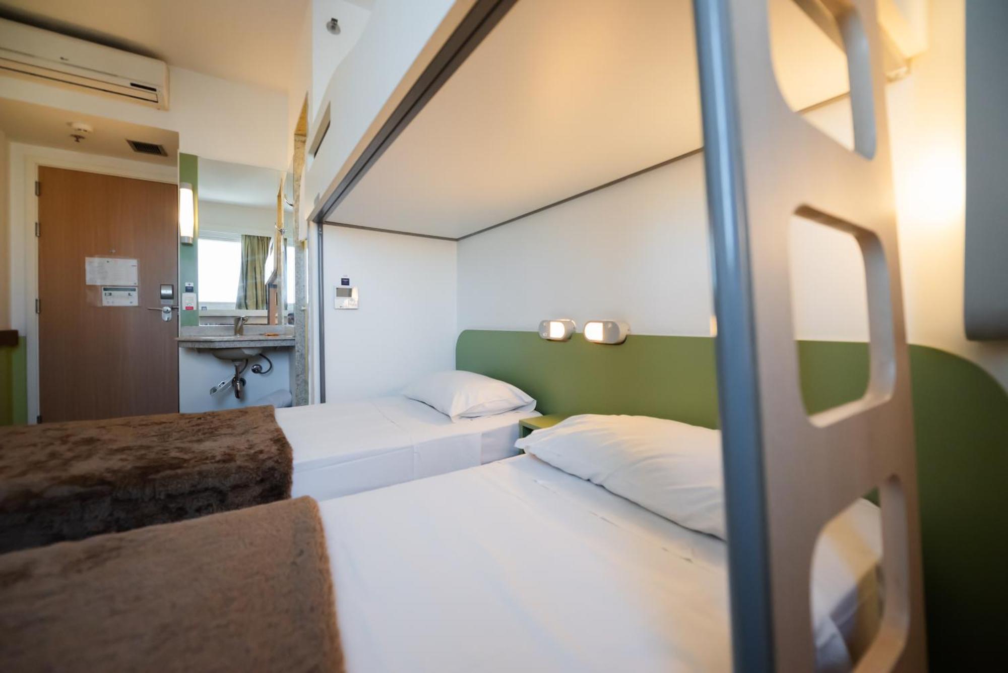 Standard room 2 twin beds 1 bunk bed