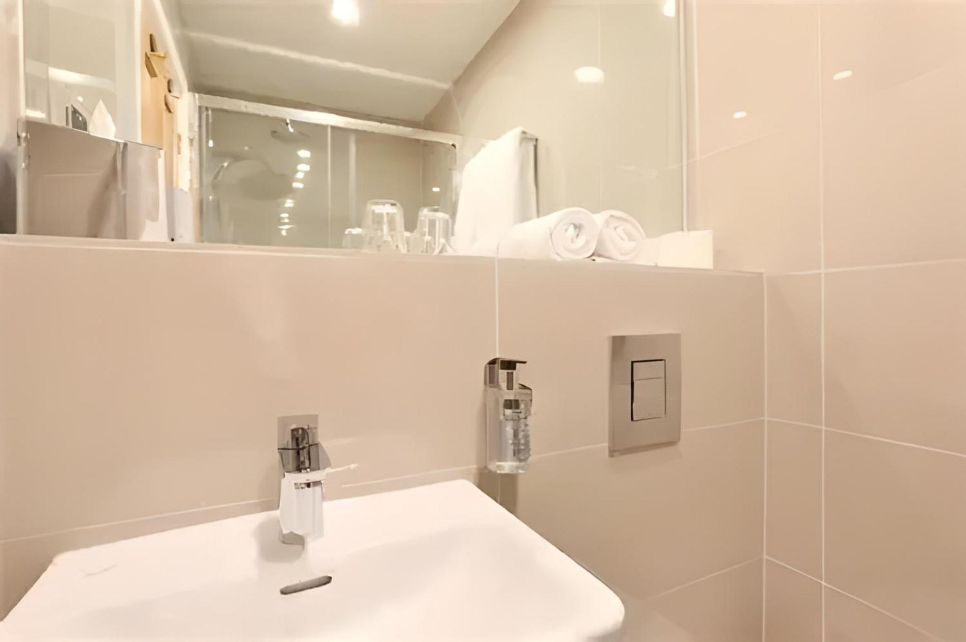 Superior Triple Room,1716965178:JPEG