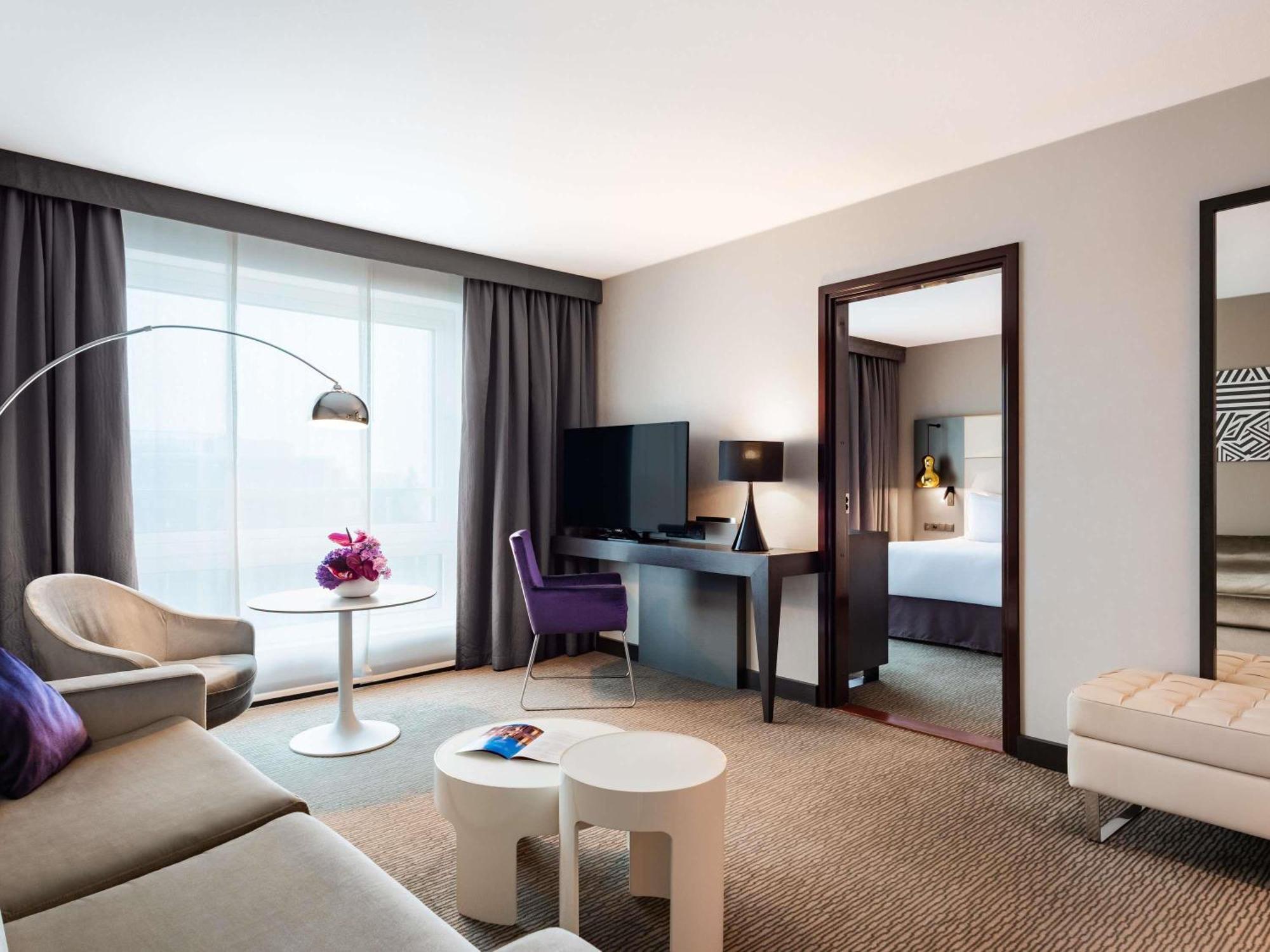 Junior King Suite,1716983653:JPEG