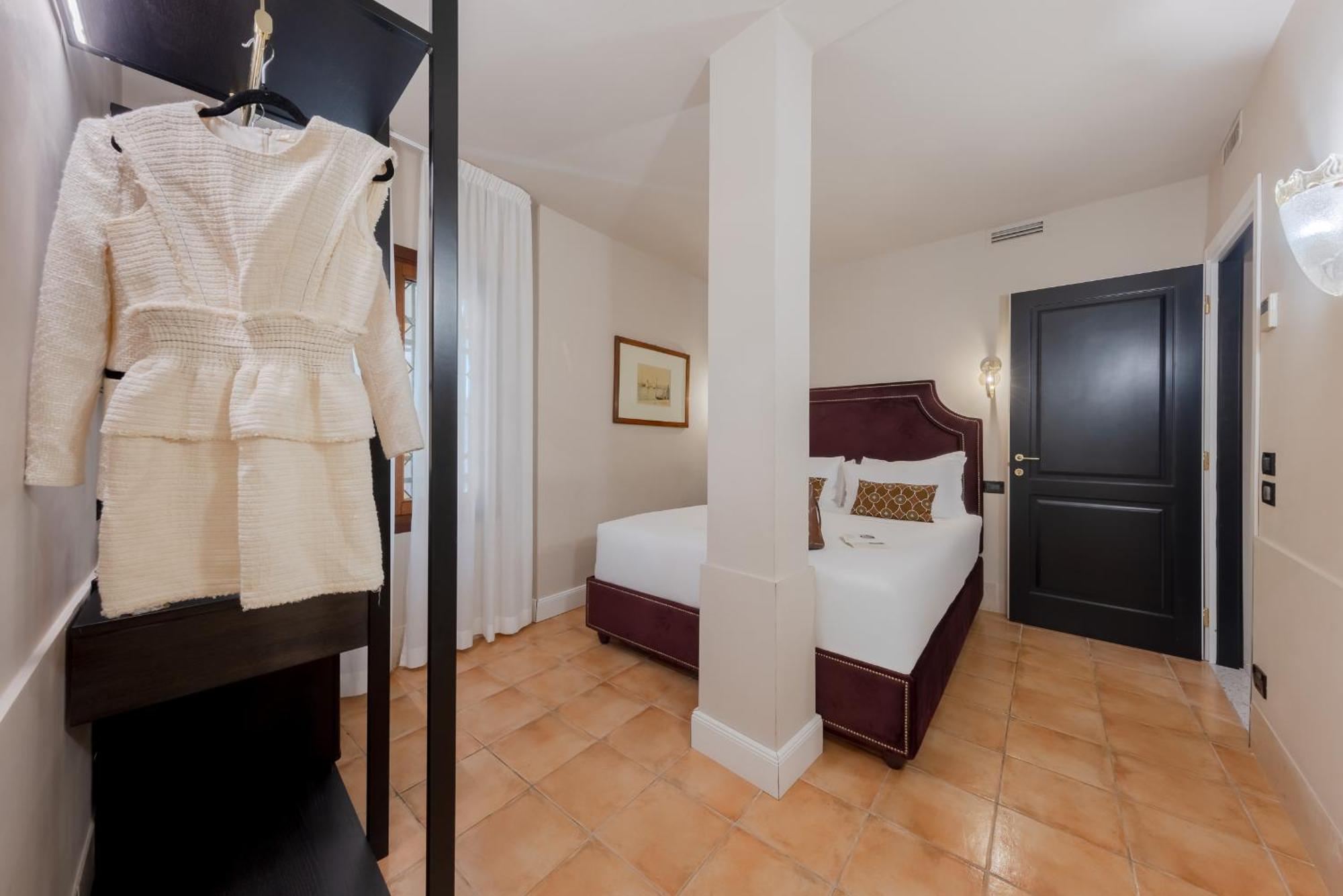Two-Bedroom Suite,1716986363:JPEG