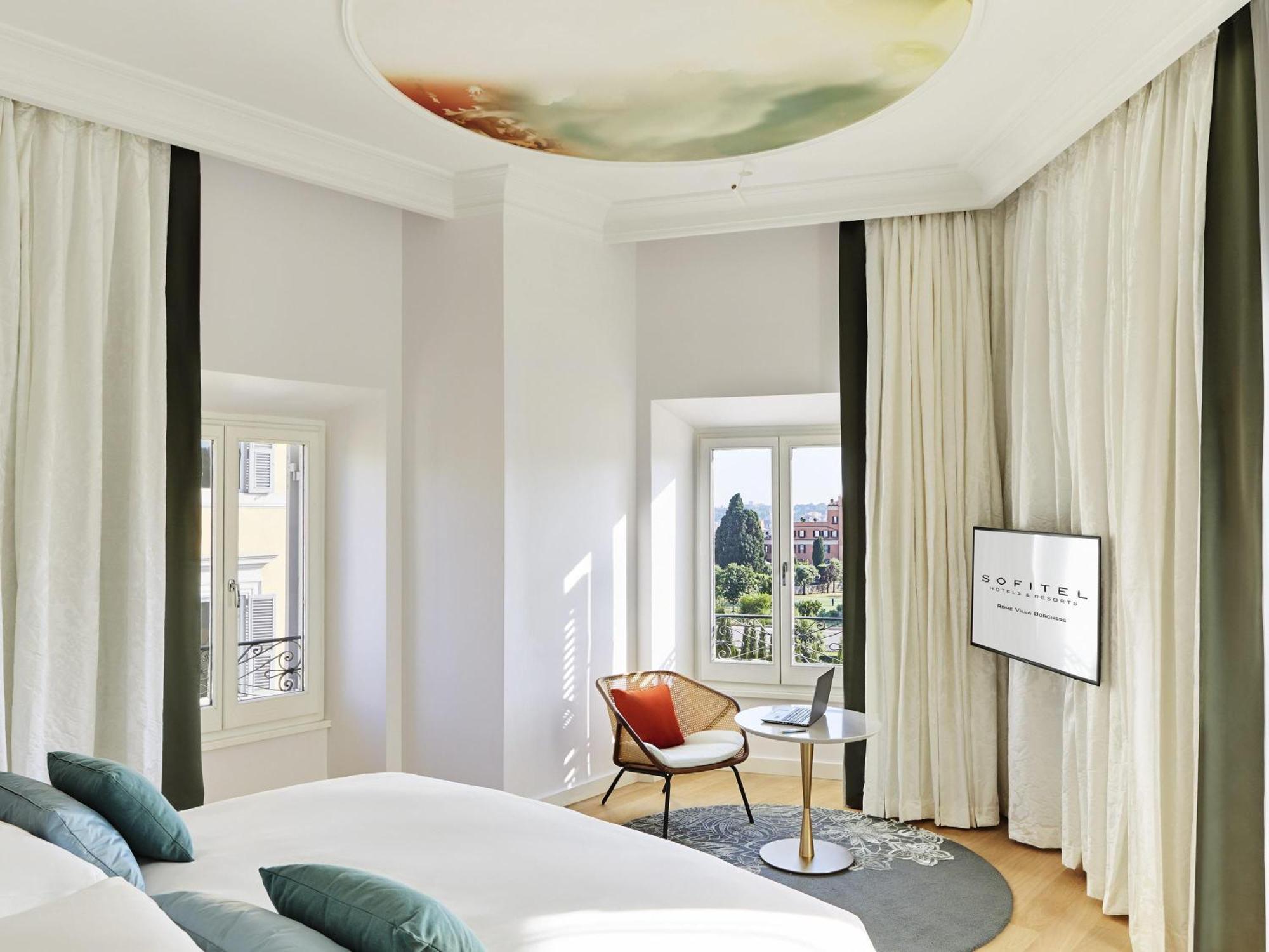 Deluxe King Suite,1716986768:JPEG
