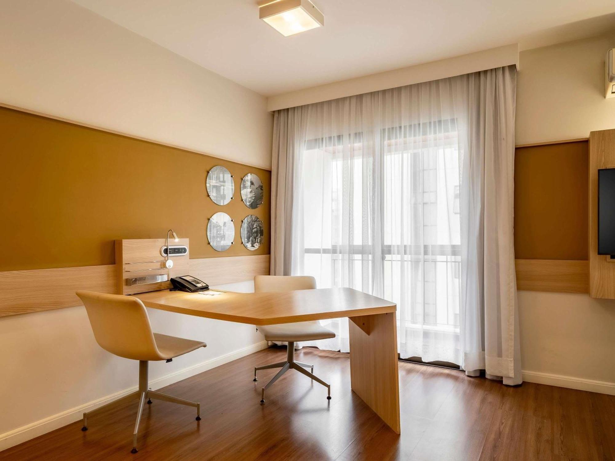 One-Bedroom Apartment One Queen Bed One Single Bed,1717014601:JPEG