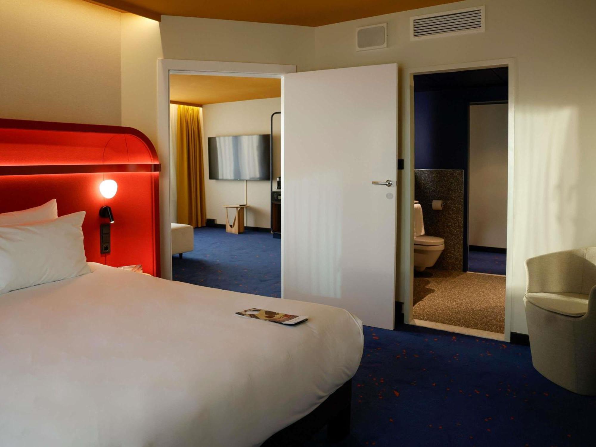 Junior Suite,1717030748:JPEG