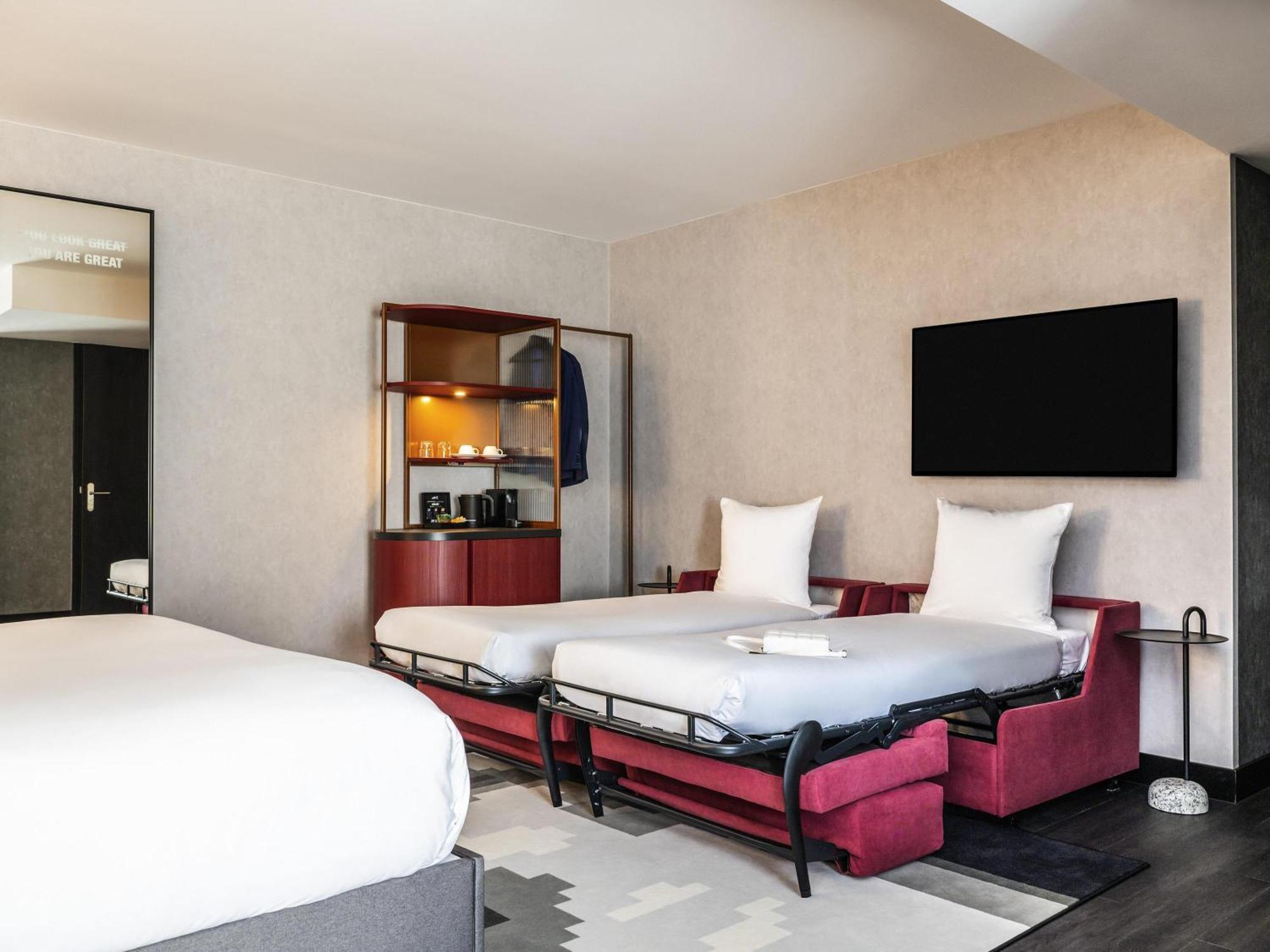 Quadruple Room,1731749770:JPEG