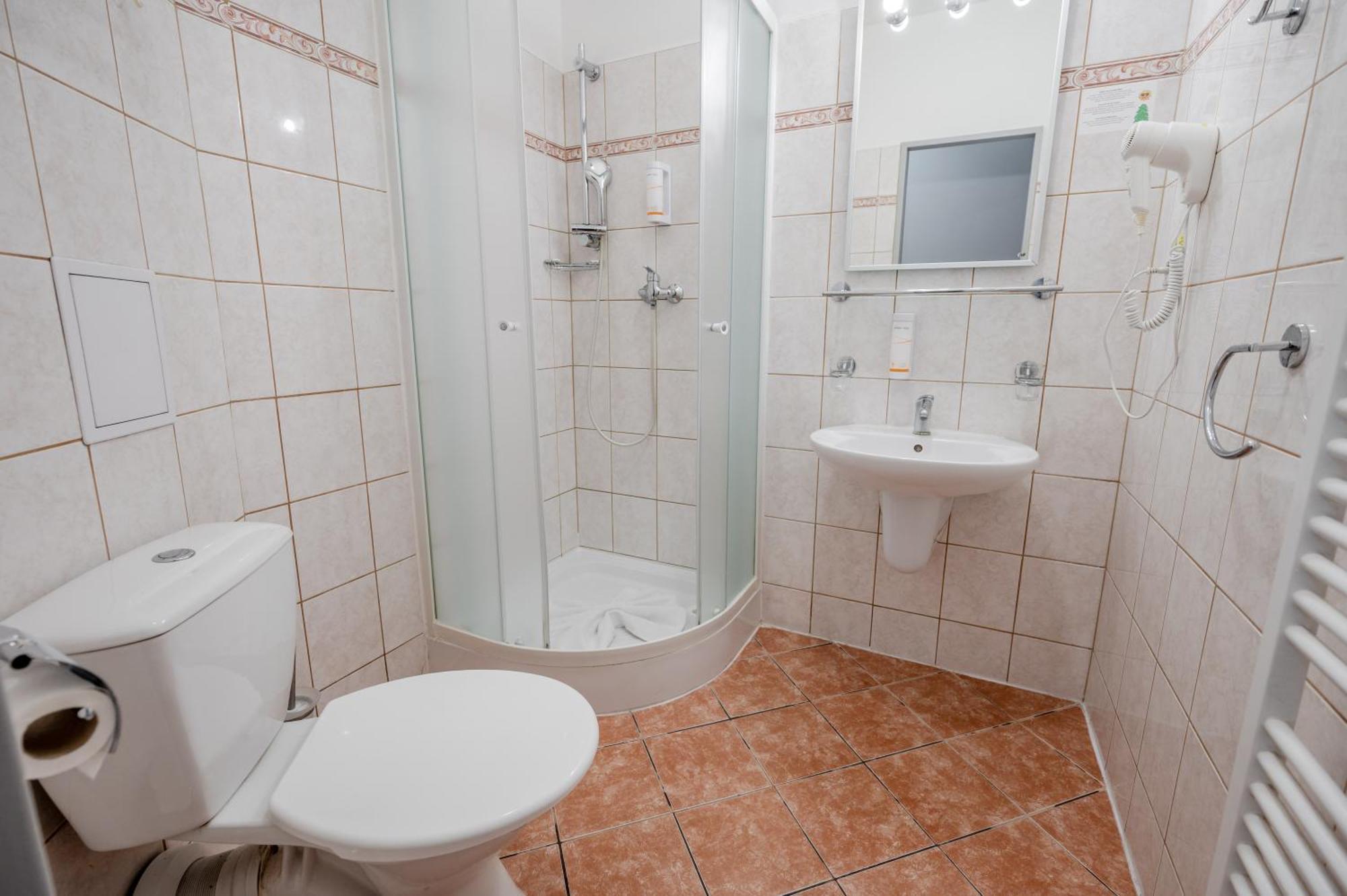 Two-Bedroom Suite,1722885767:JPEG