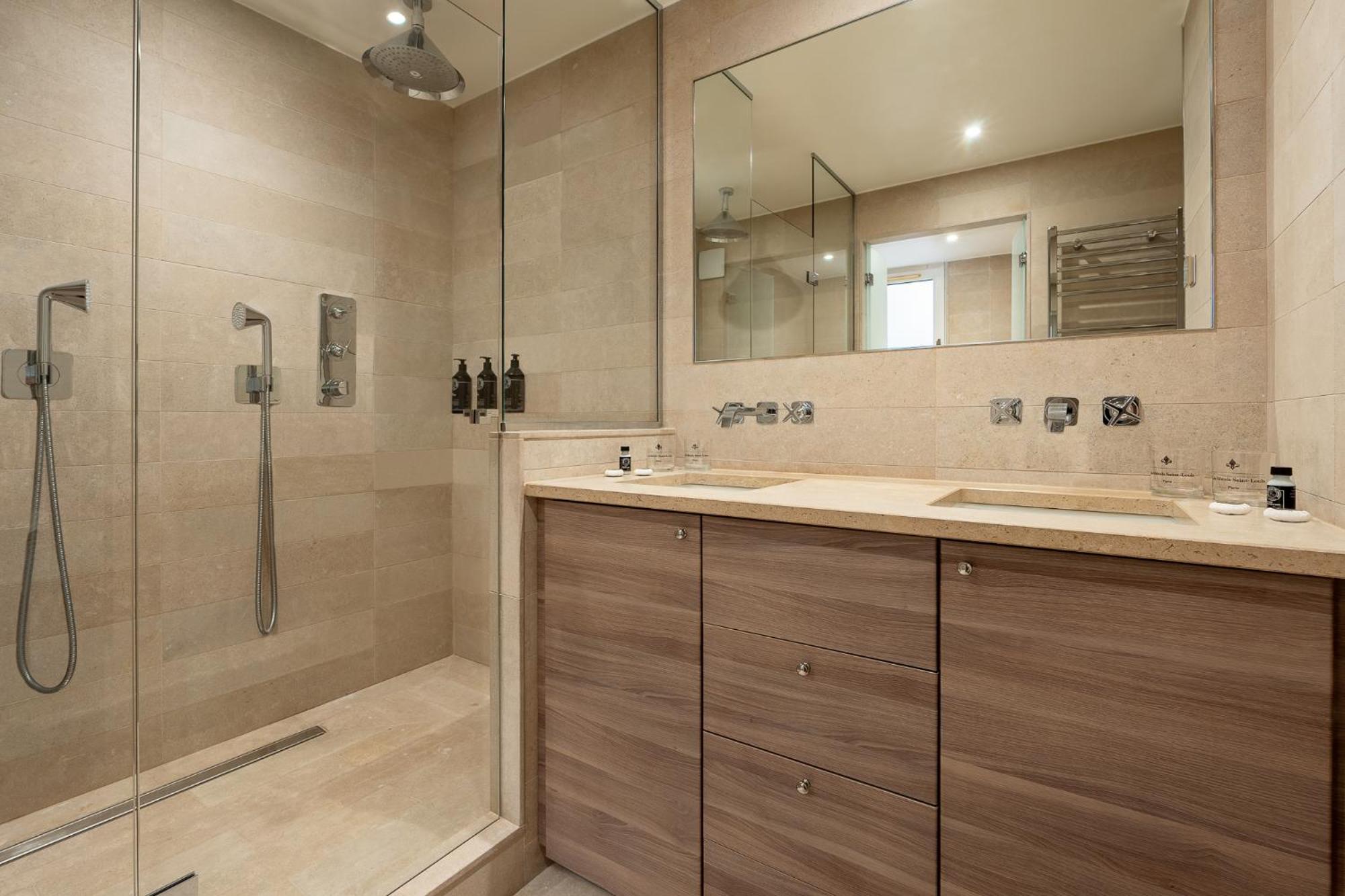 Junior Suite,1722894821:JPEG