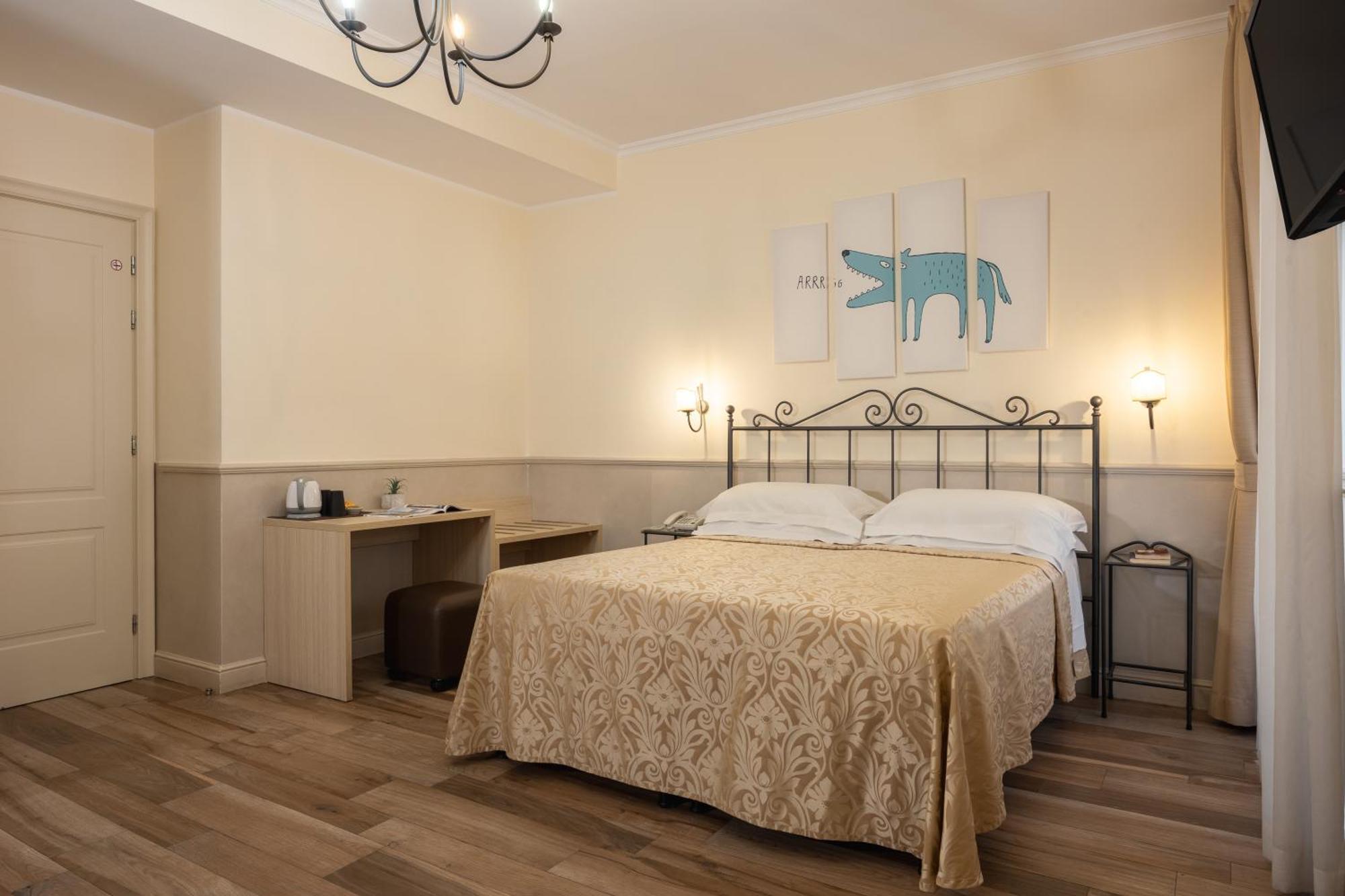Standard Quadruple Room
