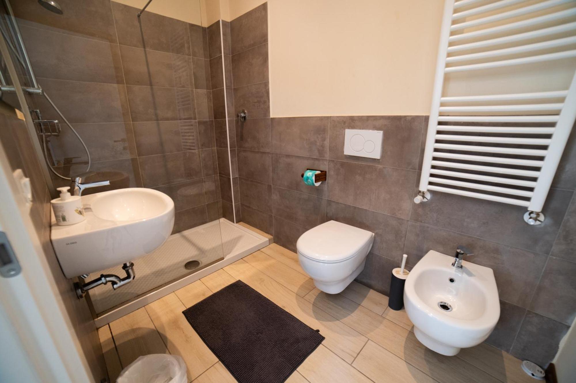 Basic Triple Room,1724762948:JPEG