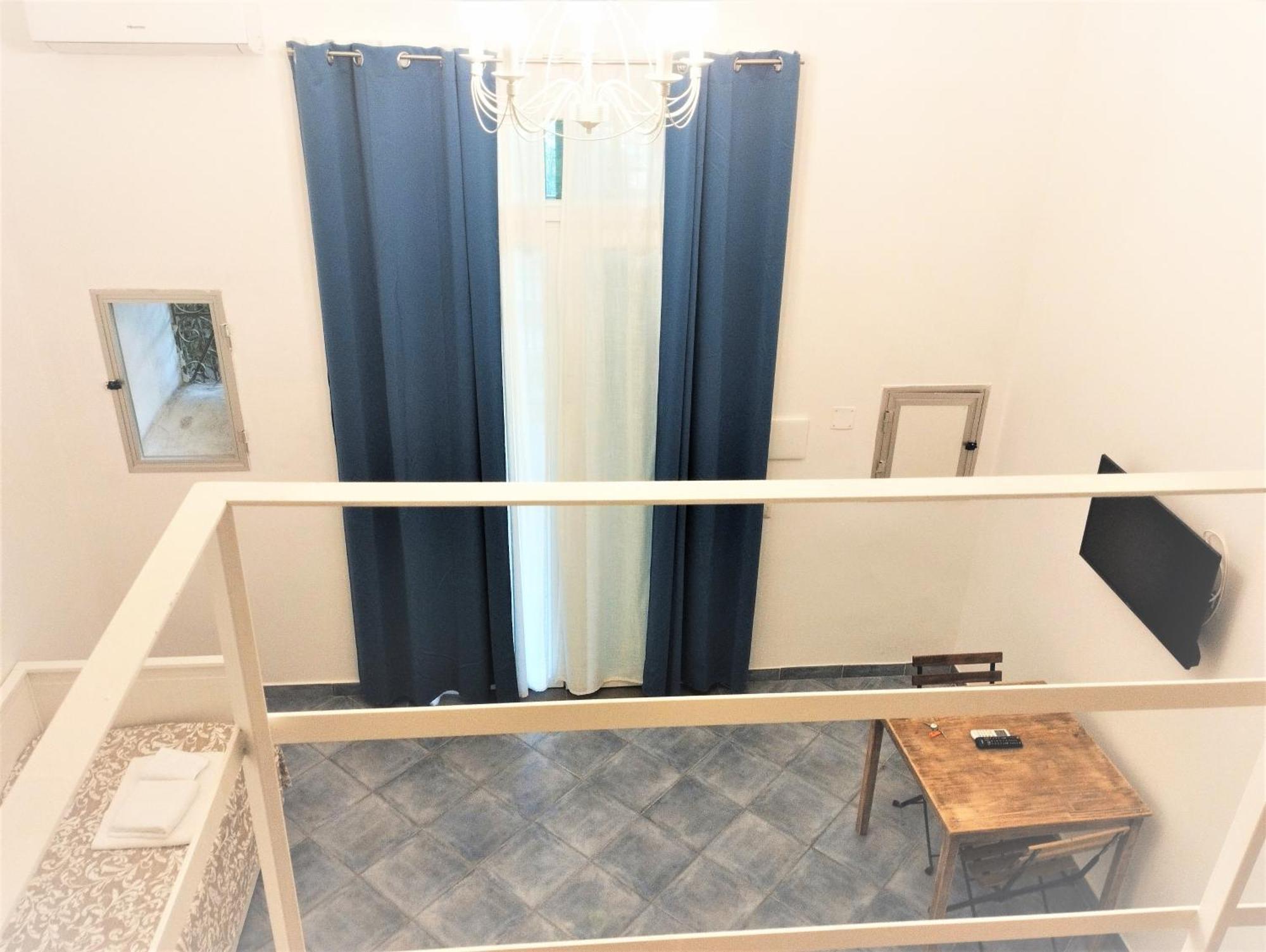 Apartment Split Level,1726110959:JPEG