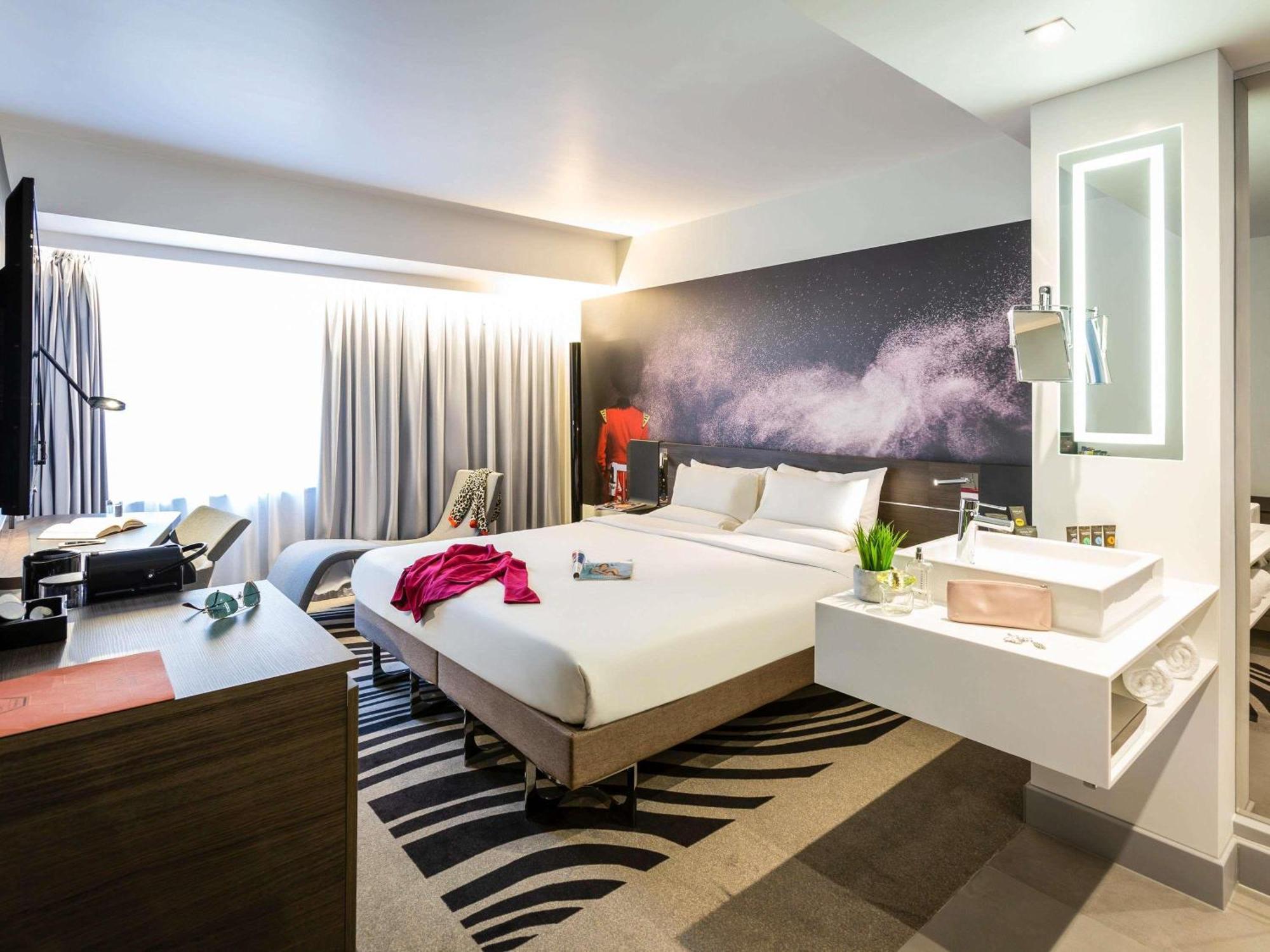 King Suite Sofa-Bed,1729979442:JPEG