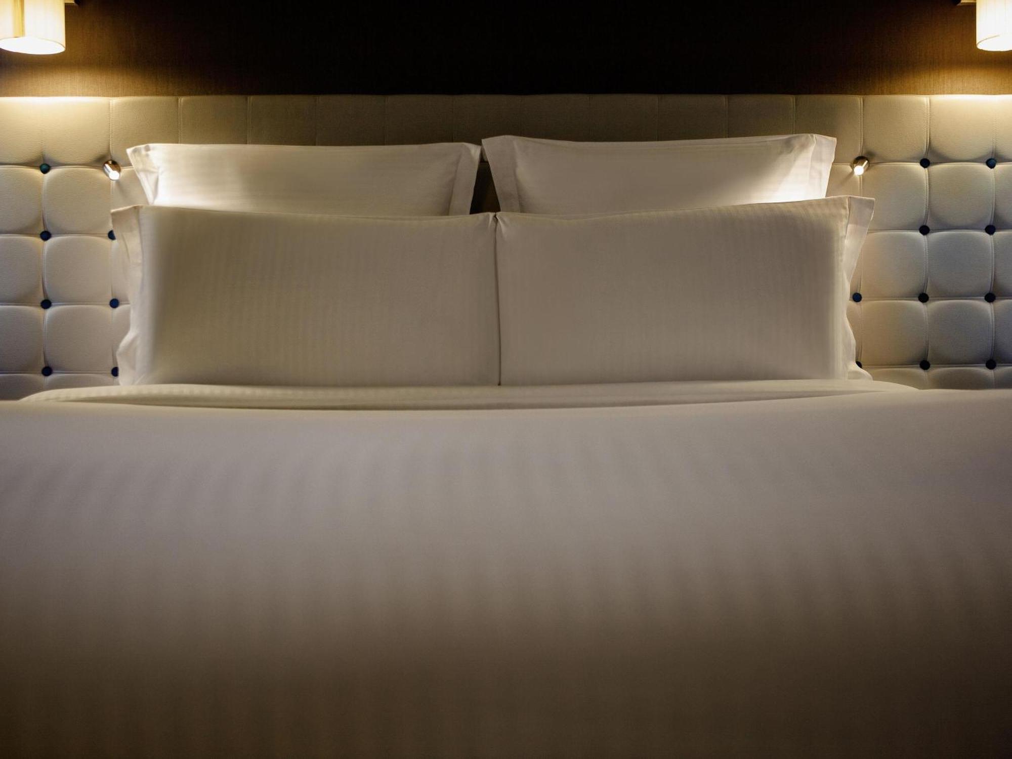 Superior King Room Sofa,1742577005:JPEG
