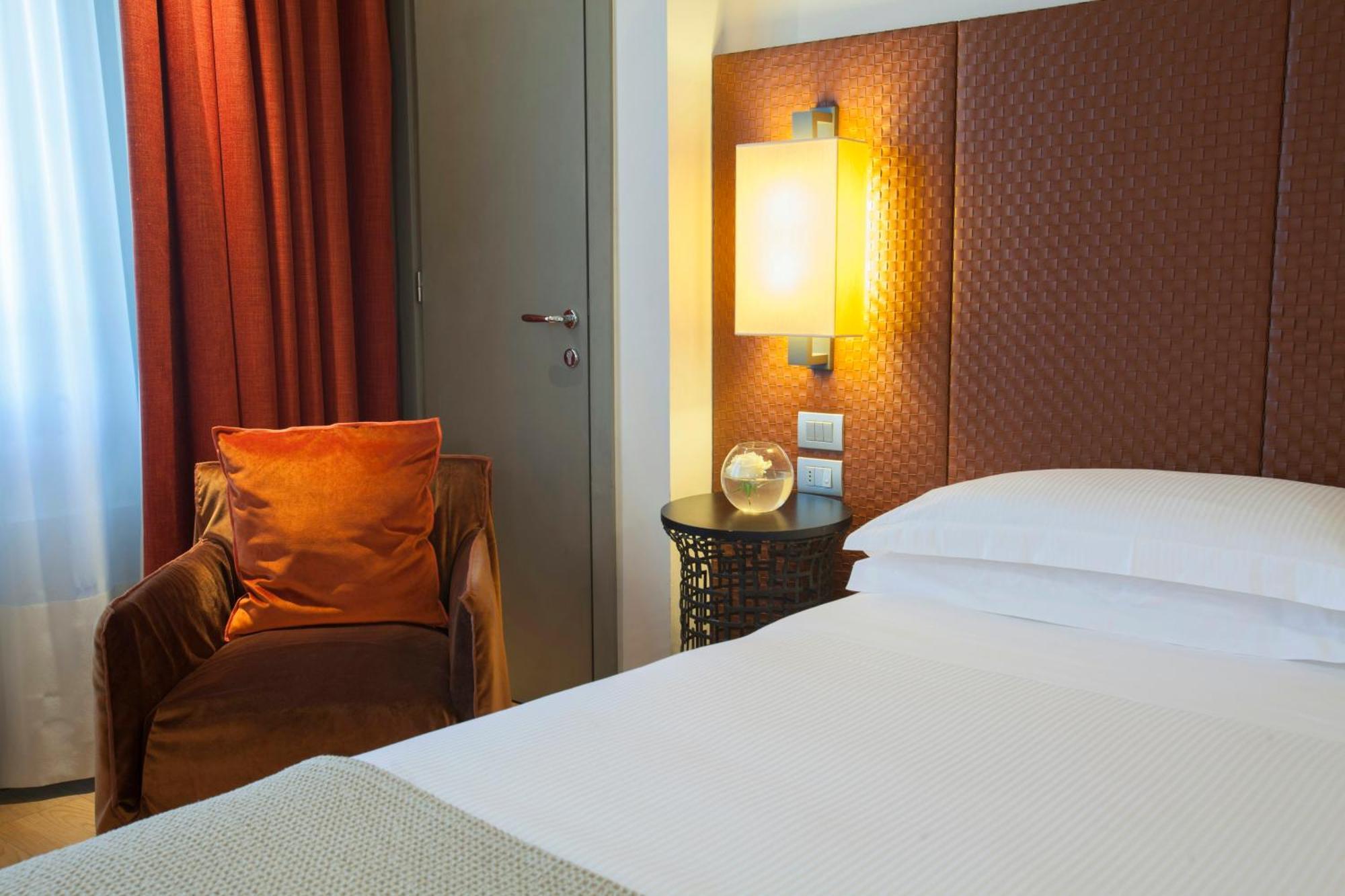 Two Connecting Double Rooms,1729994212:JPEG