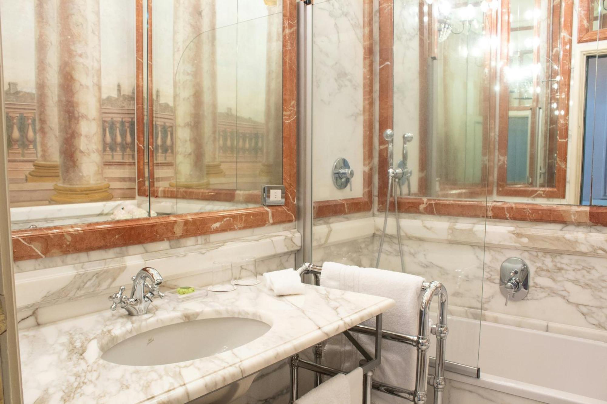Deluxe Double or Twin Room Terrace