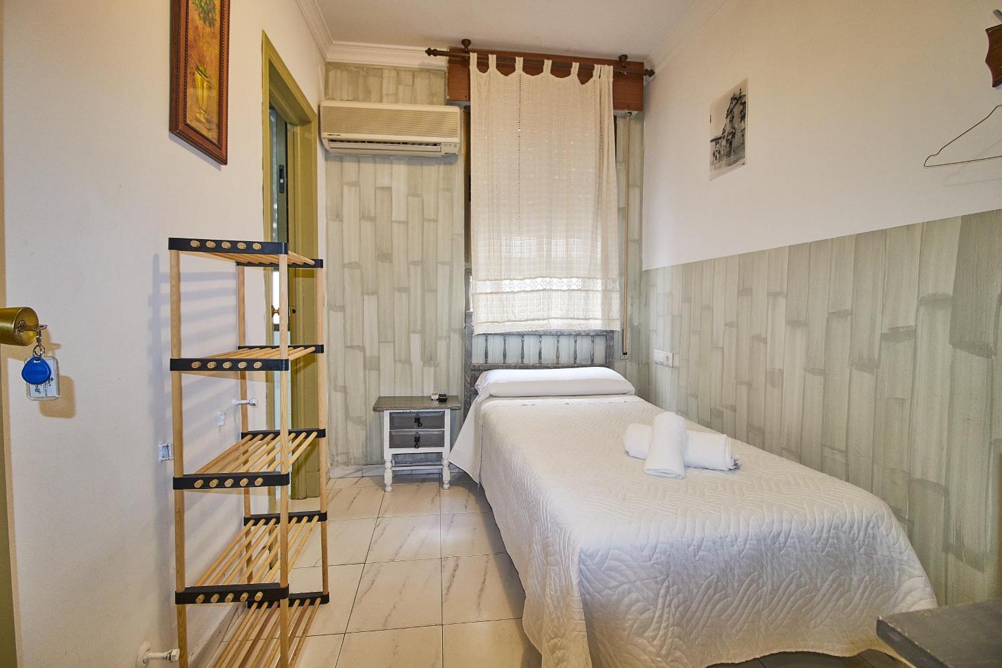 Single Room,1730040702:JPEG