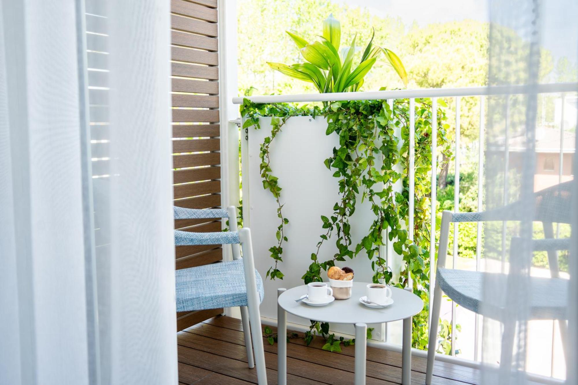 Double or Twin Room Garden View