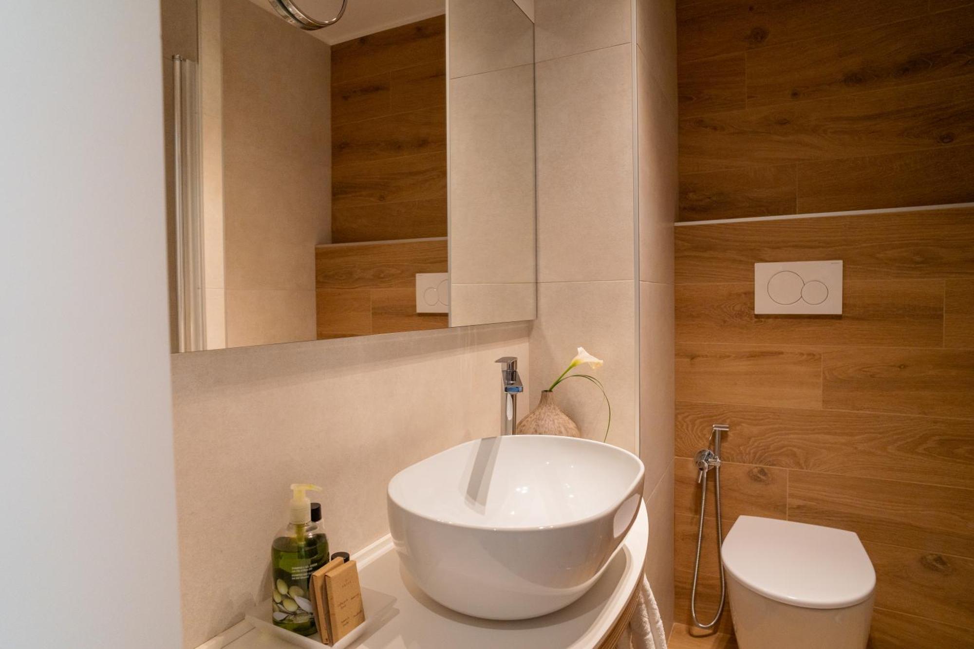 Double or Twin Room Garden View