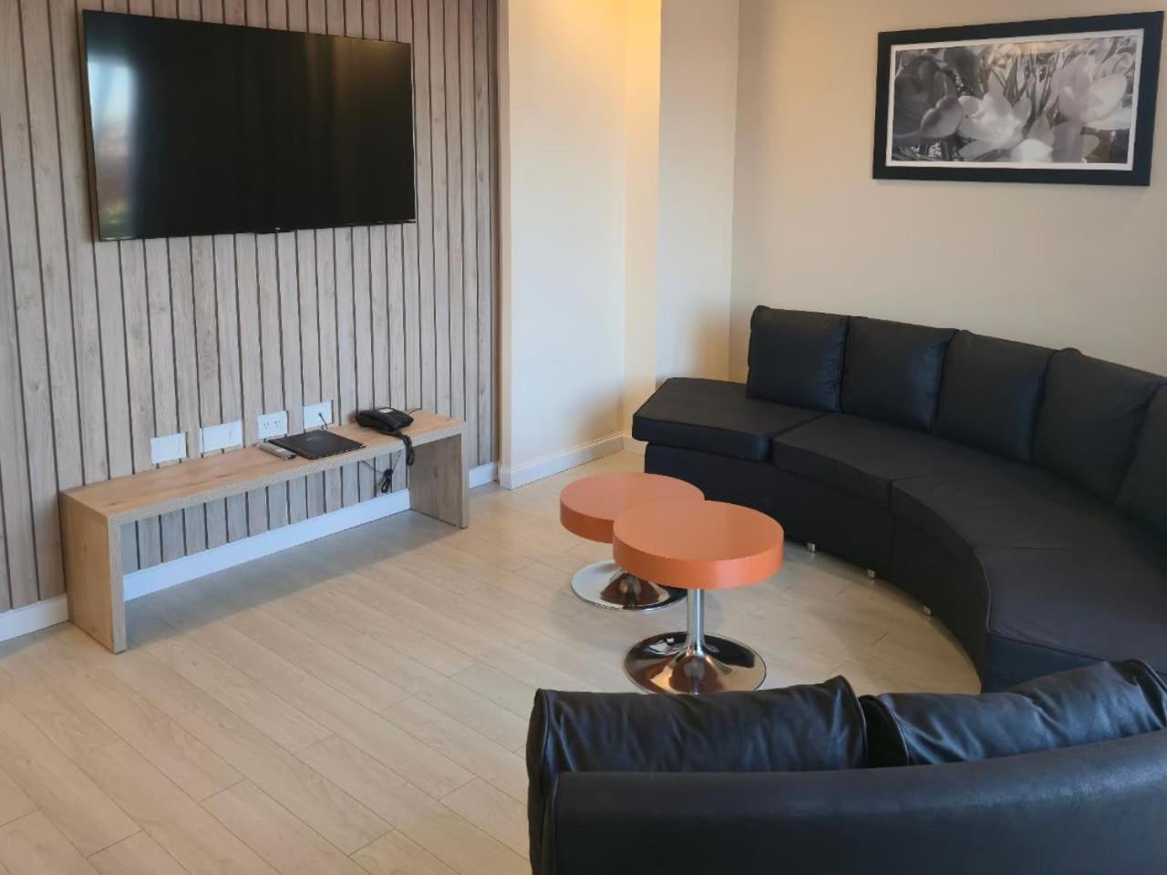 Deluxe Suite,1730072793:JPEG