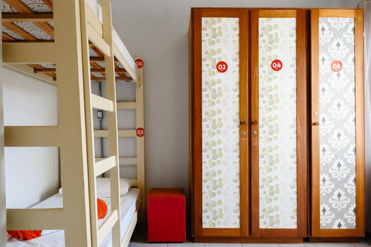 Single Bed 4-Bed Dormitory Room