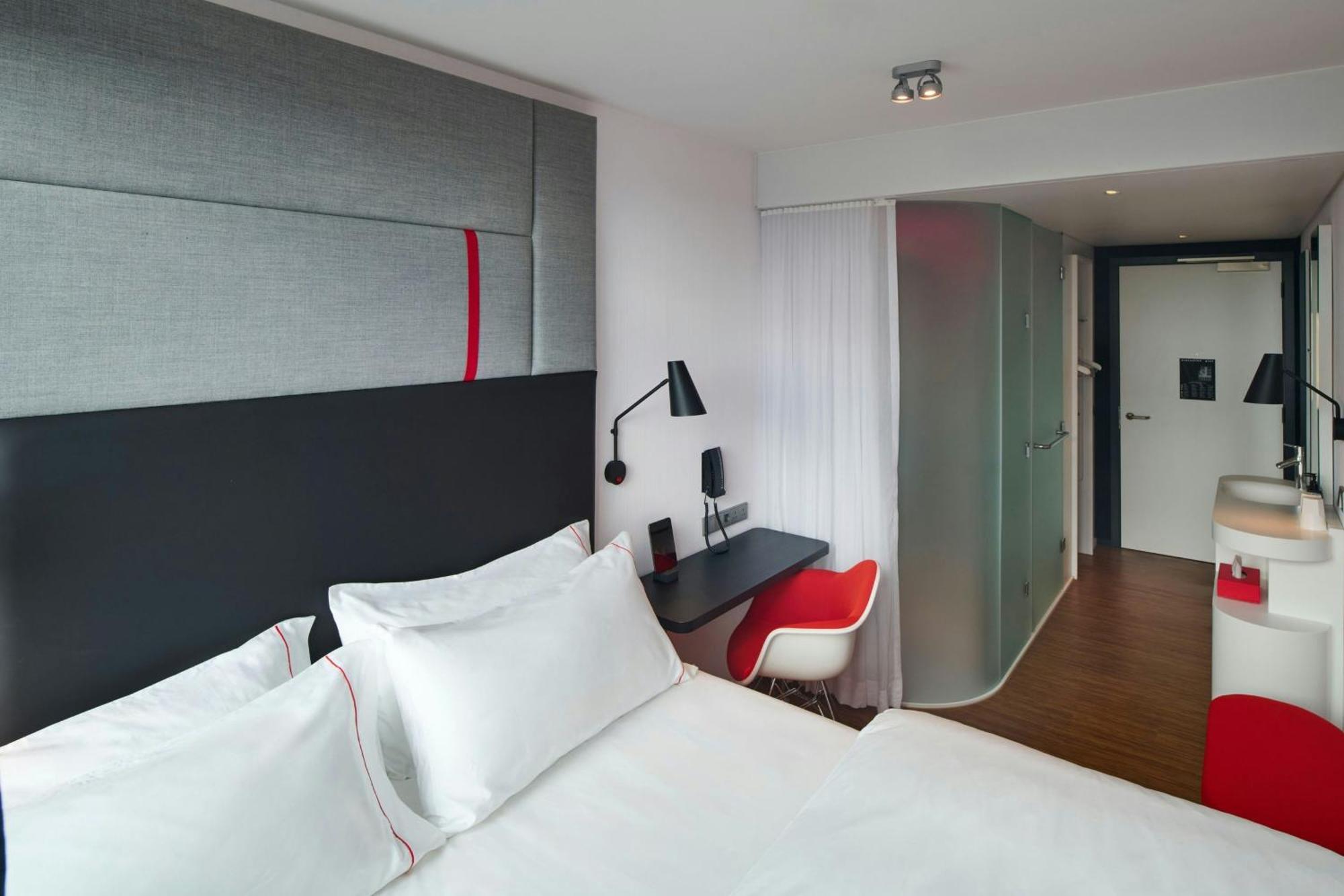 King Room,1733117366:JPEG