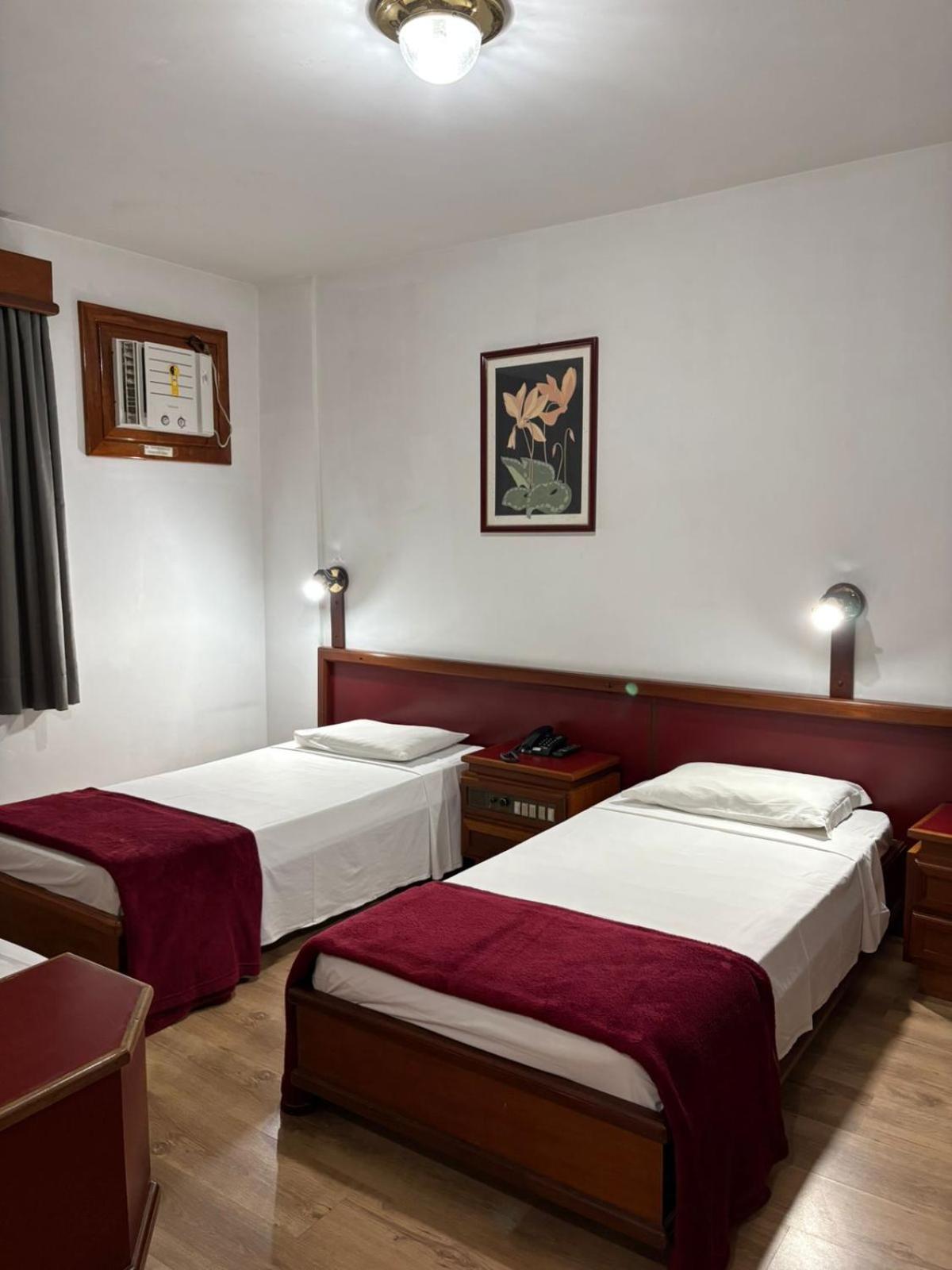 Twin Room,1736997061:JPEG