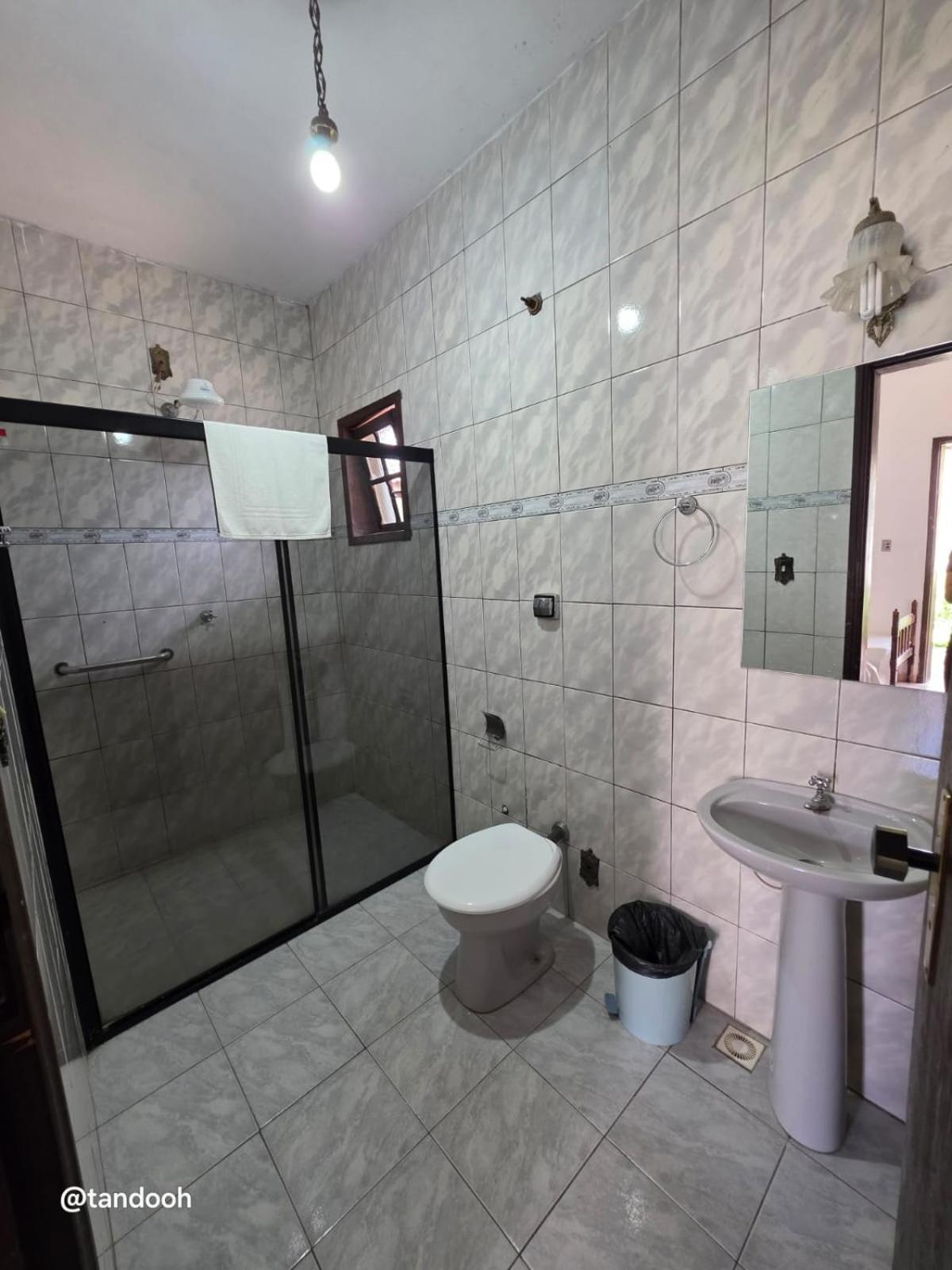 Double or Twin Room with Private Bathroom,1737154699:JPEG