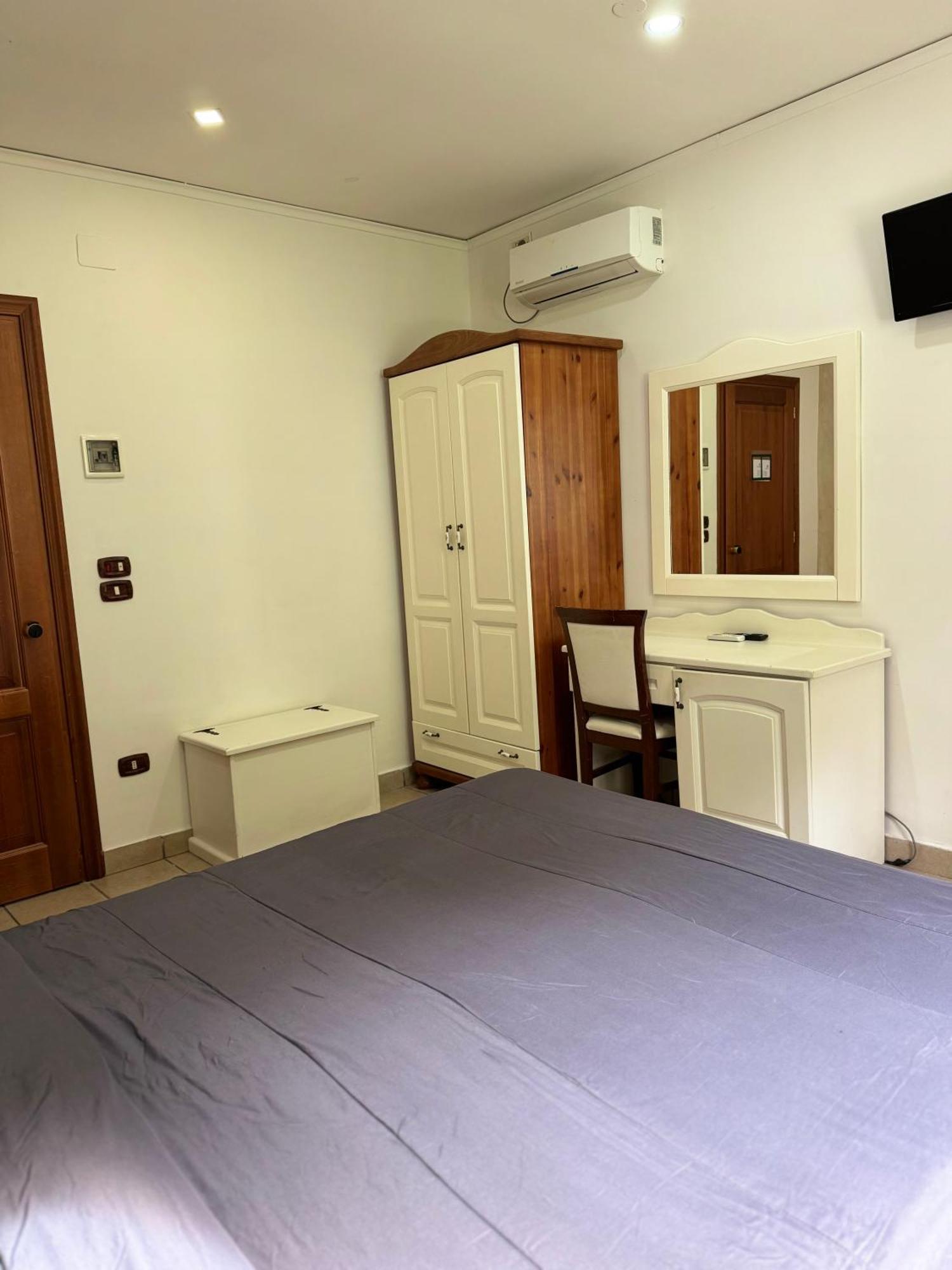 Economy Double Room,1739369383:JPEG