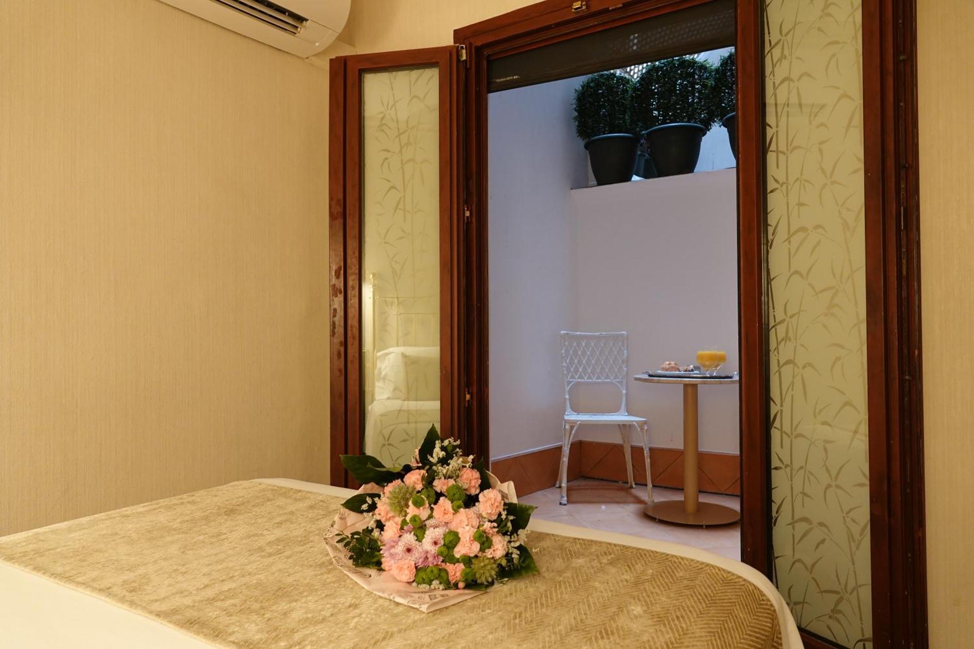 Single Room with Double Bed,1739374824:JPEG