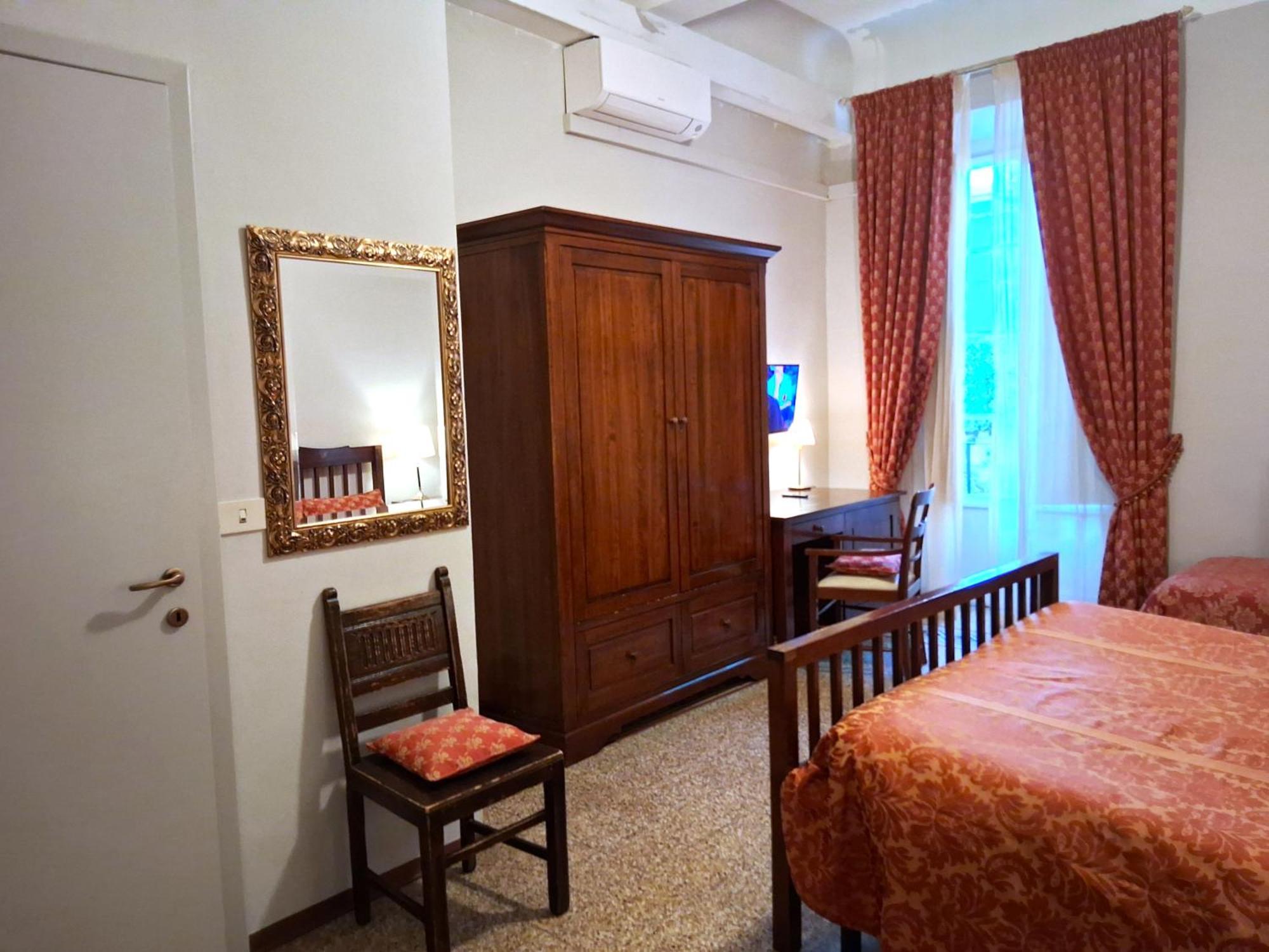 Double Room,1739385234:JPEG