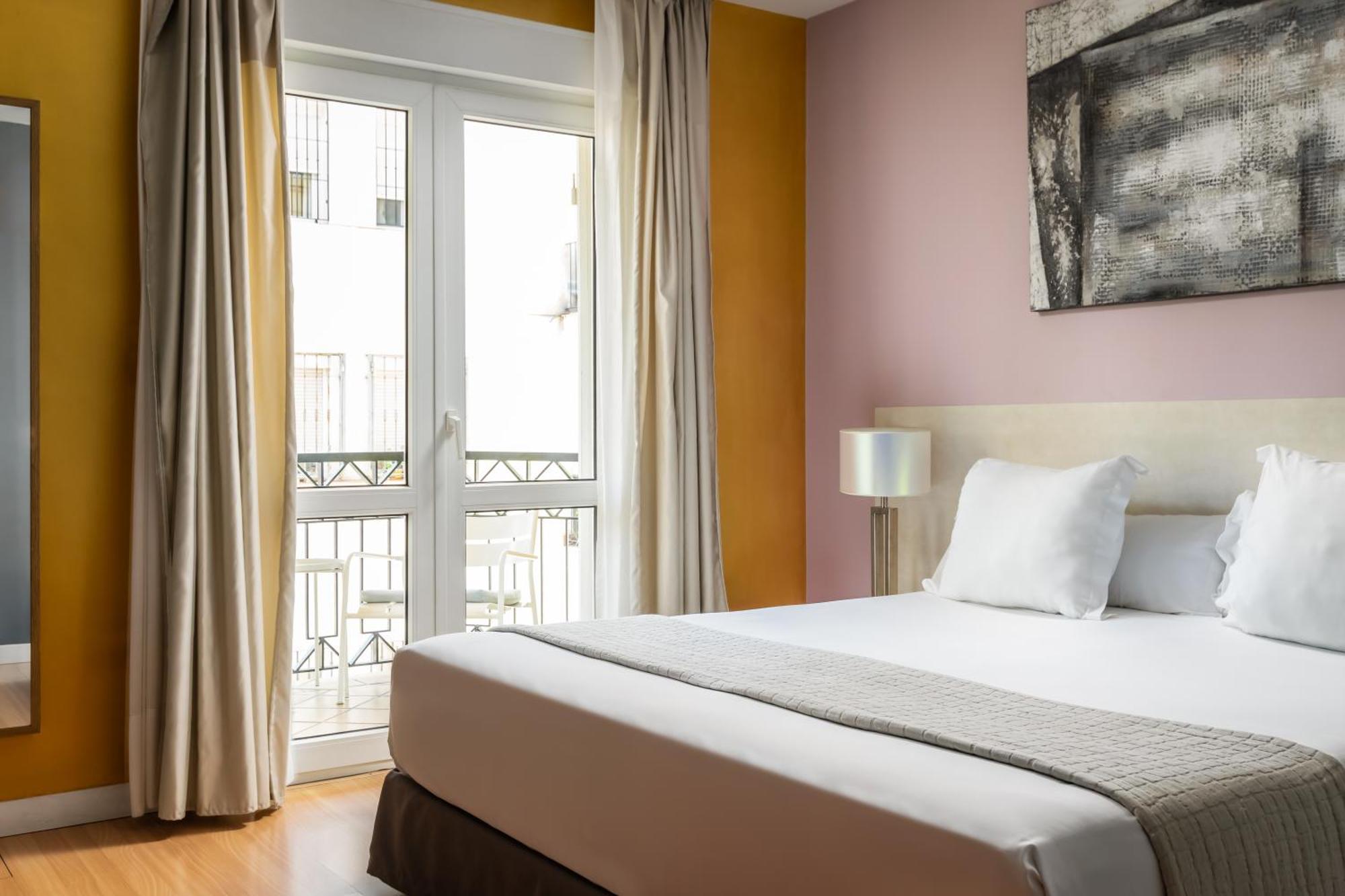 Double or Twin Room Balcony