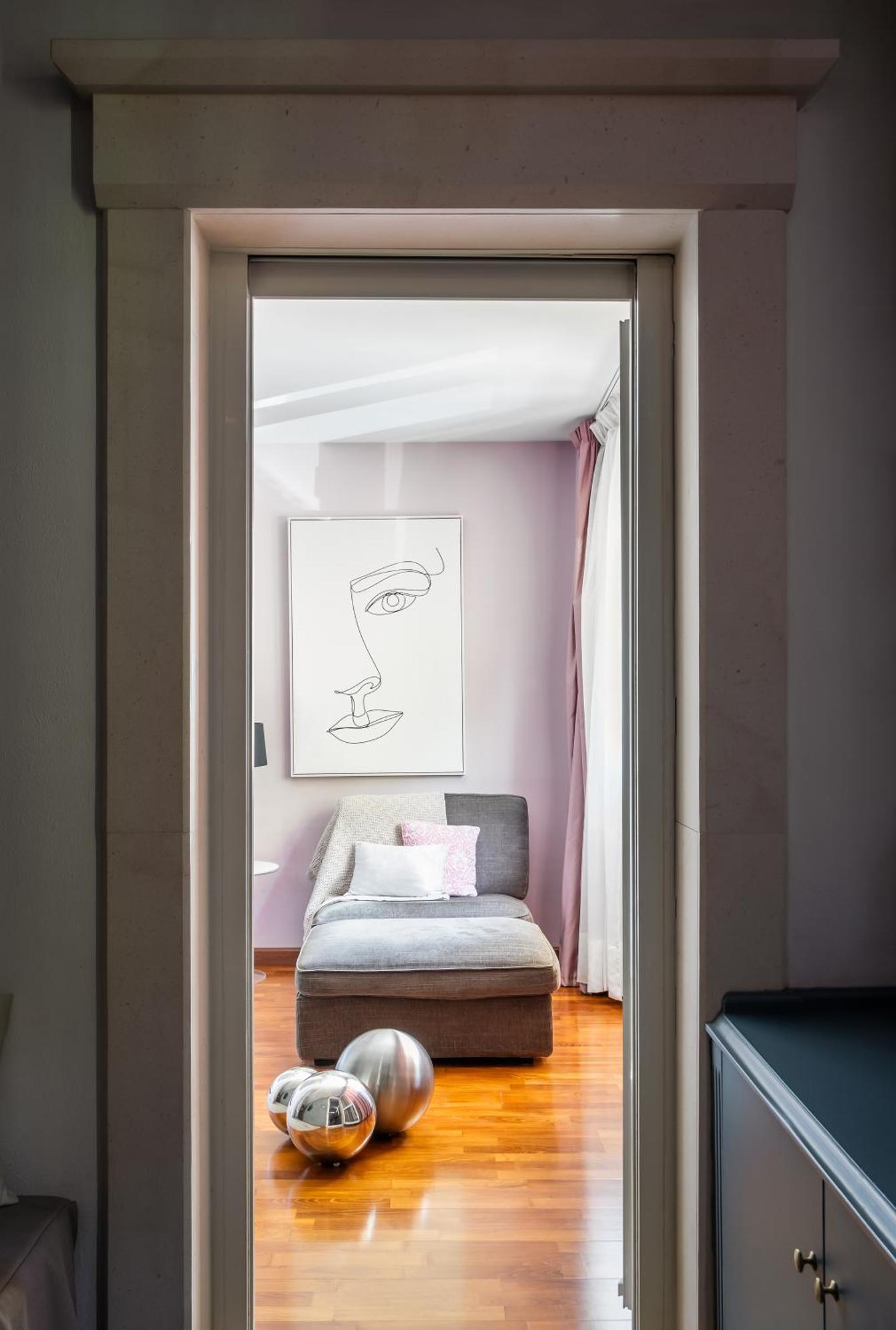 Suite Second Floor