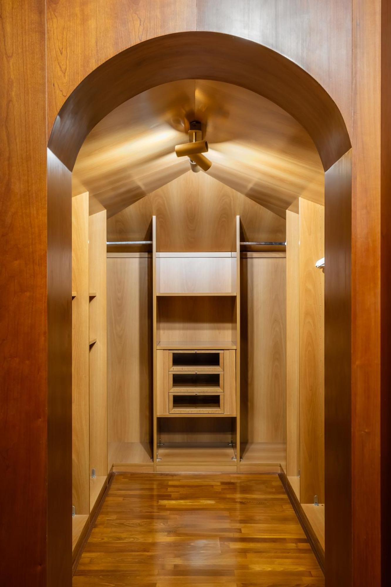 Suite Second Floor