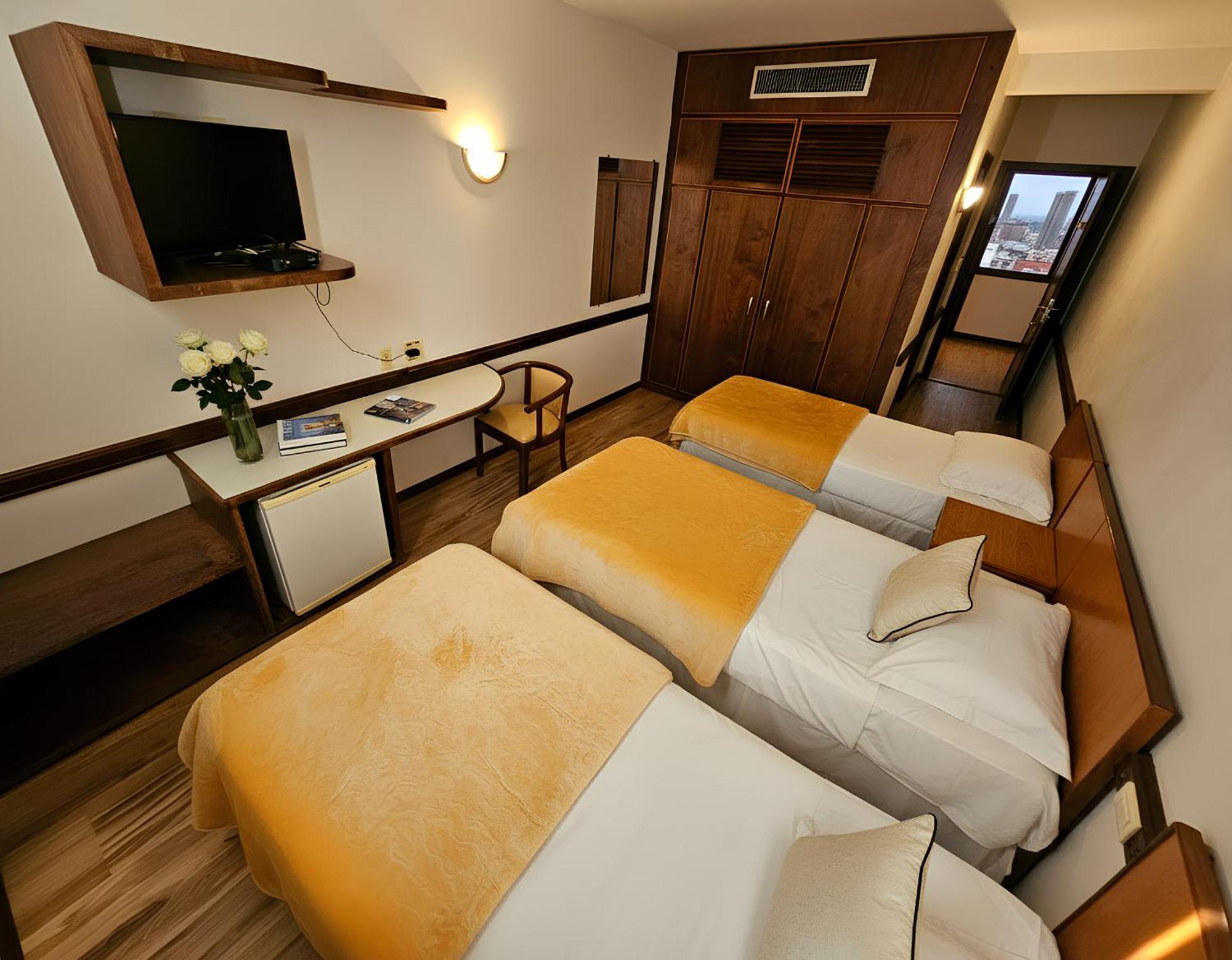 Triple Room,1739429867:JPEG
