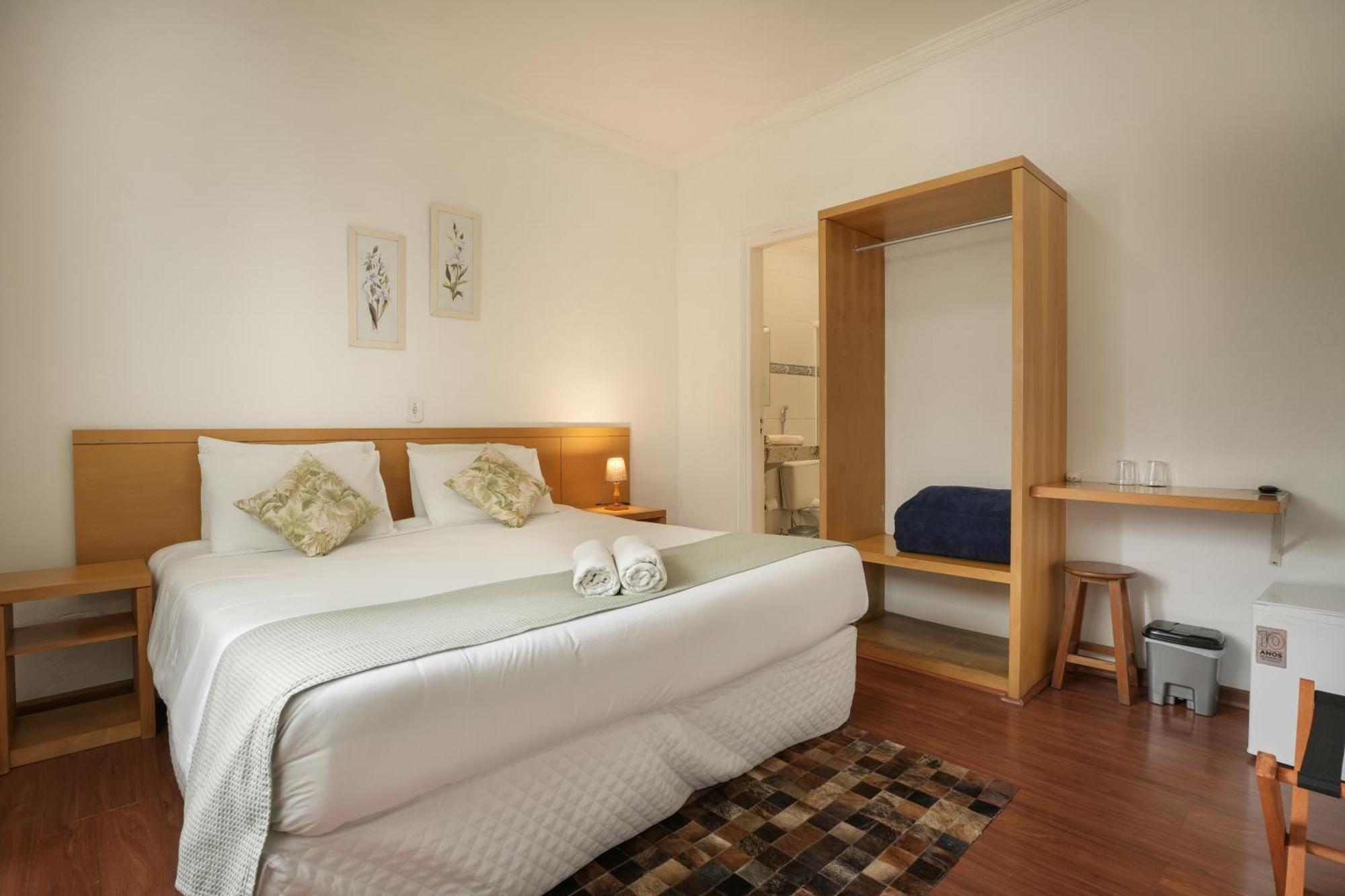 Quarto Duplo Econômico
