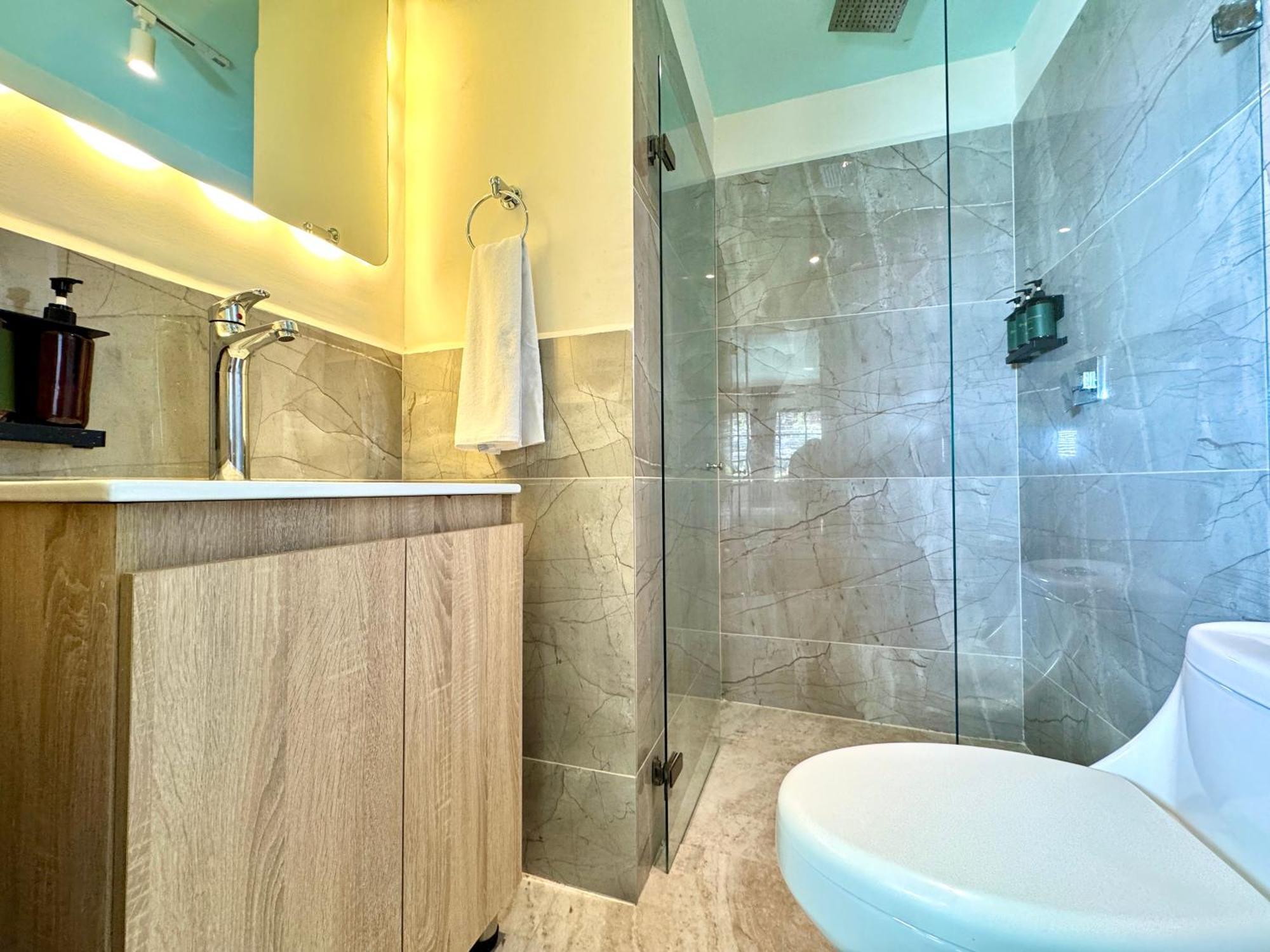 Double Room,1739848522:JPEG