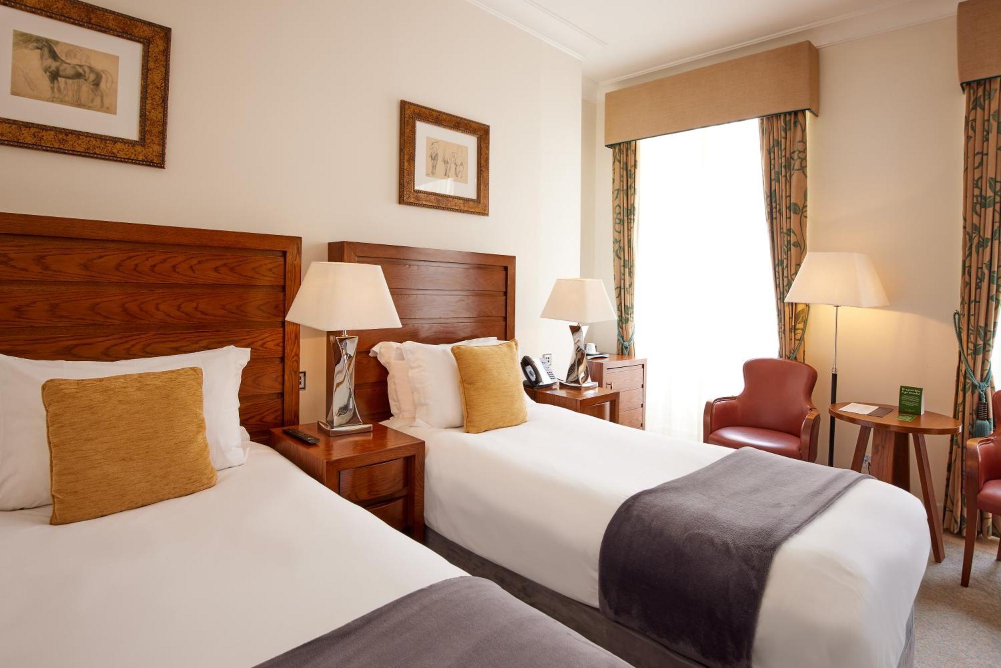 Standard Twin Room,1742575319:JPEG