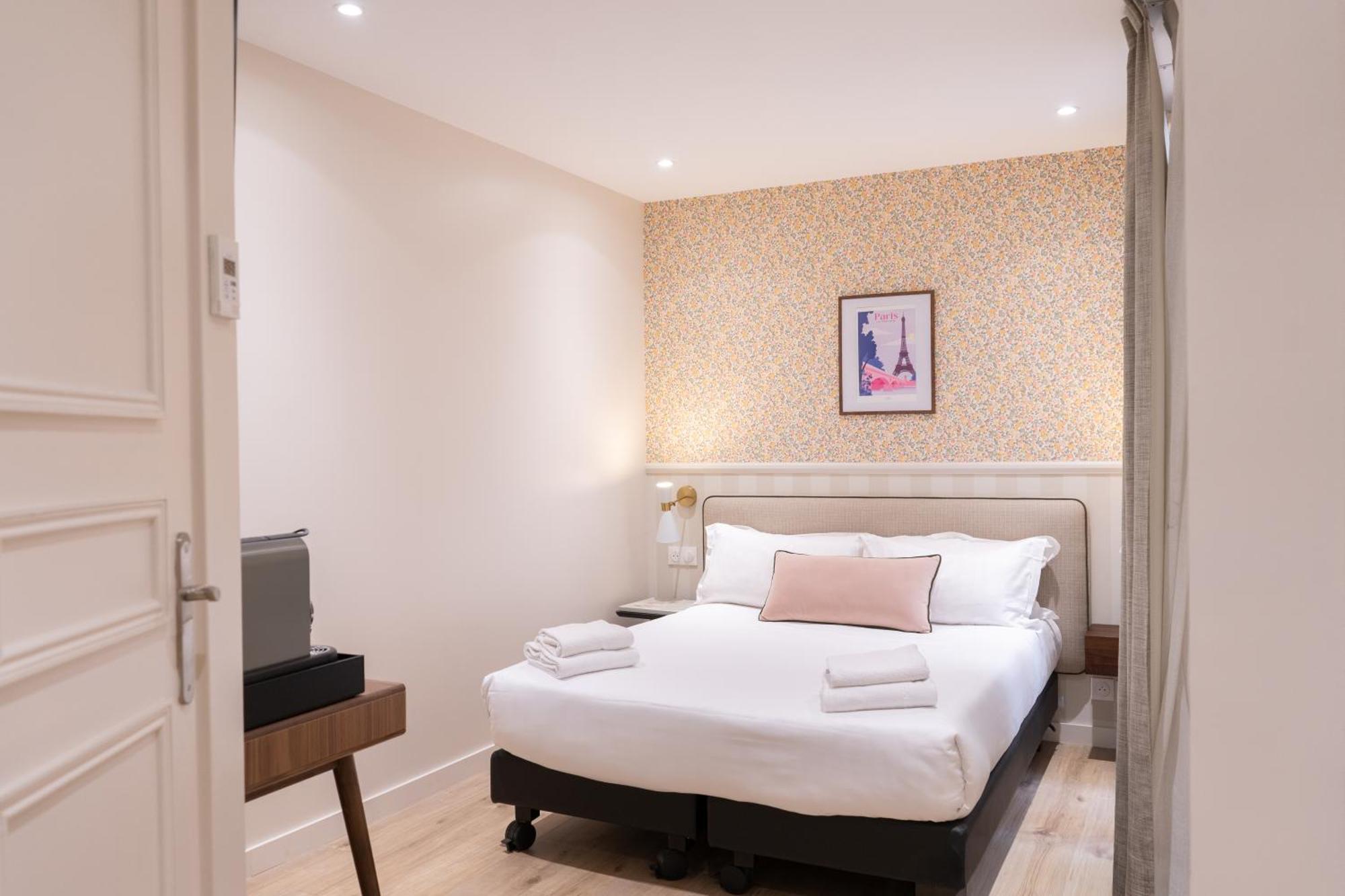 Standard Double Room,1742585074:JPEG
