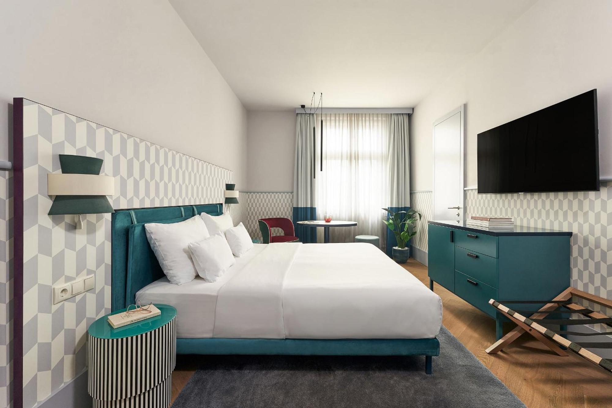 Superior Double Room,1742586270:JPEG