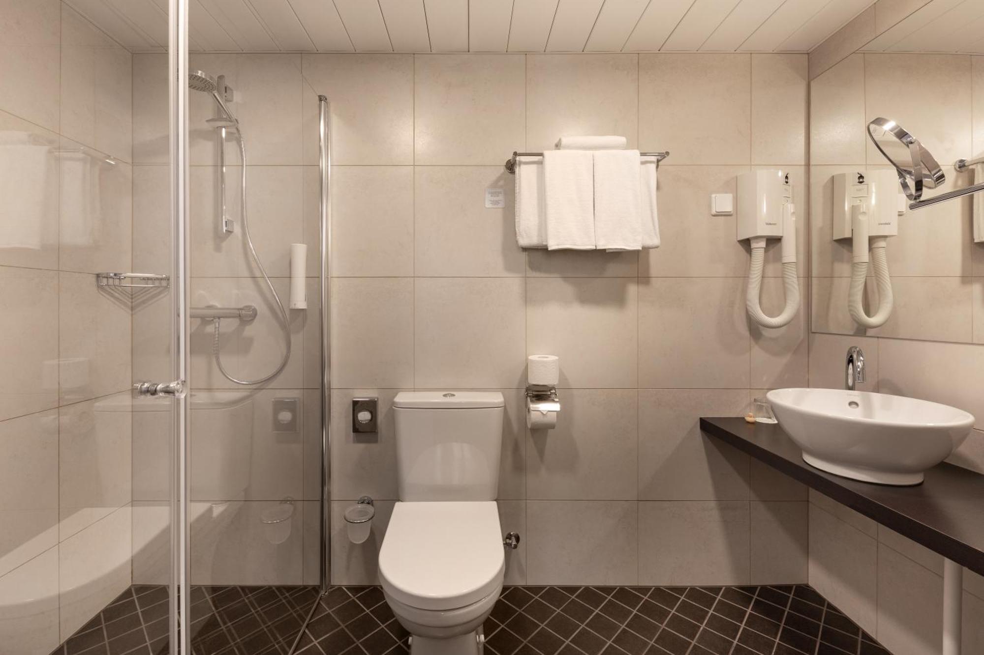 Standard Double or Twin Room,1742589726:JPEG