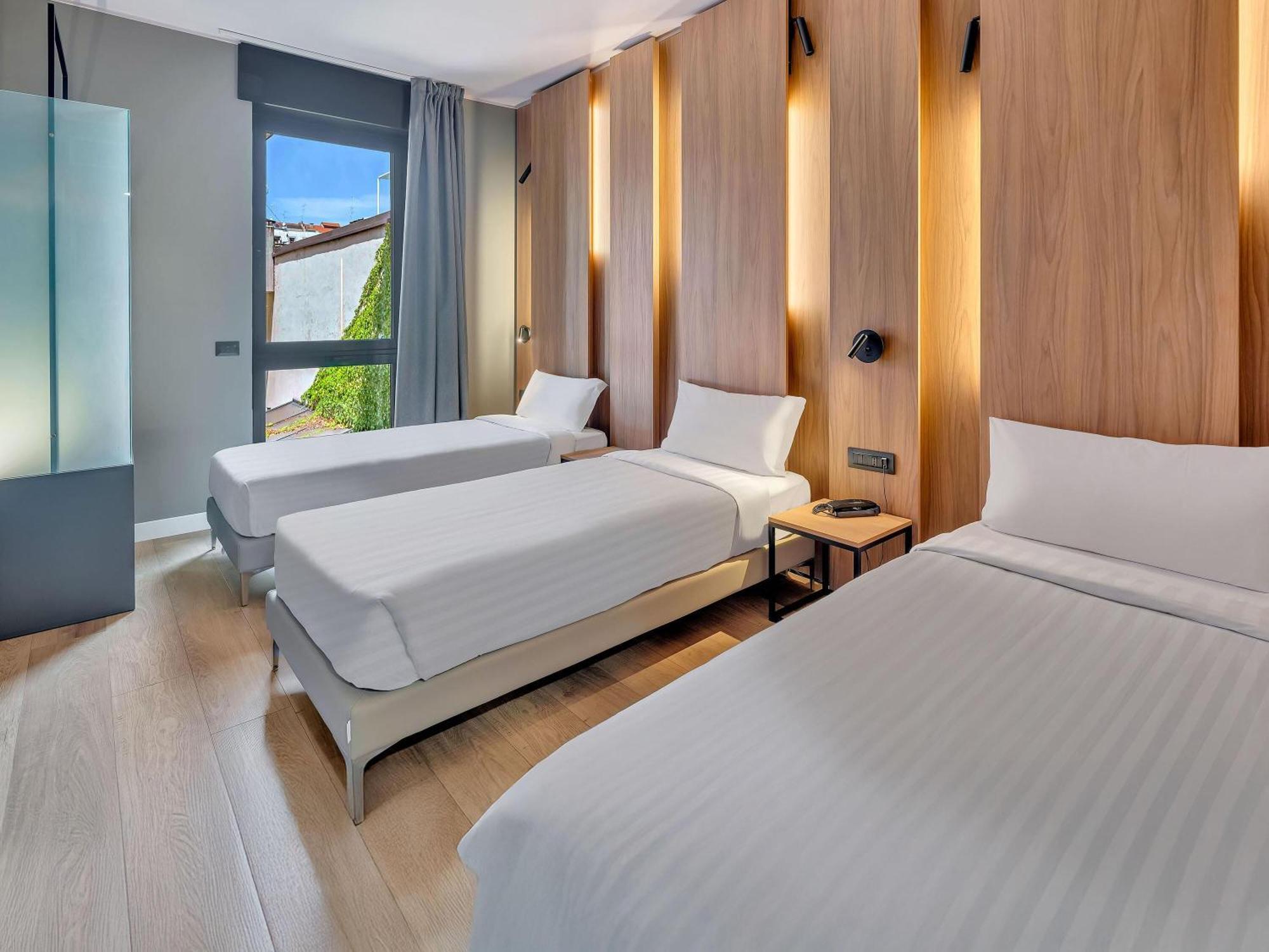 Triple Room,1742589143:JPEG