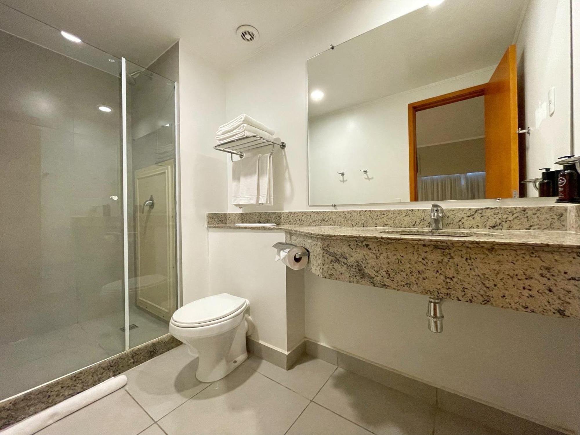 Triple Room,1742618586:JPEG