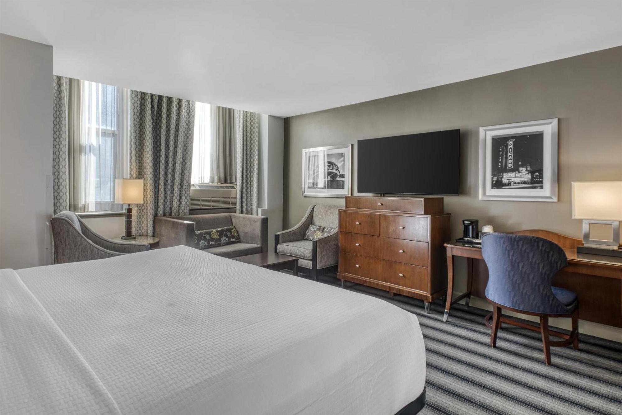 Deluxe King Suite,1742622230:JPEG