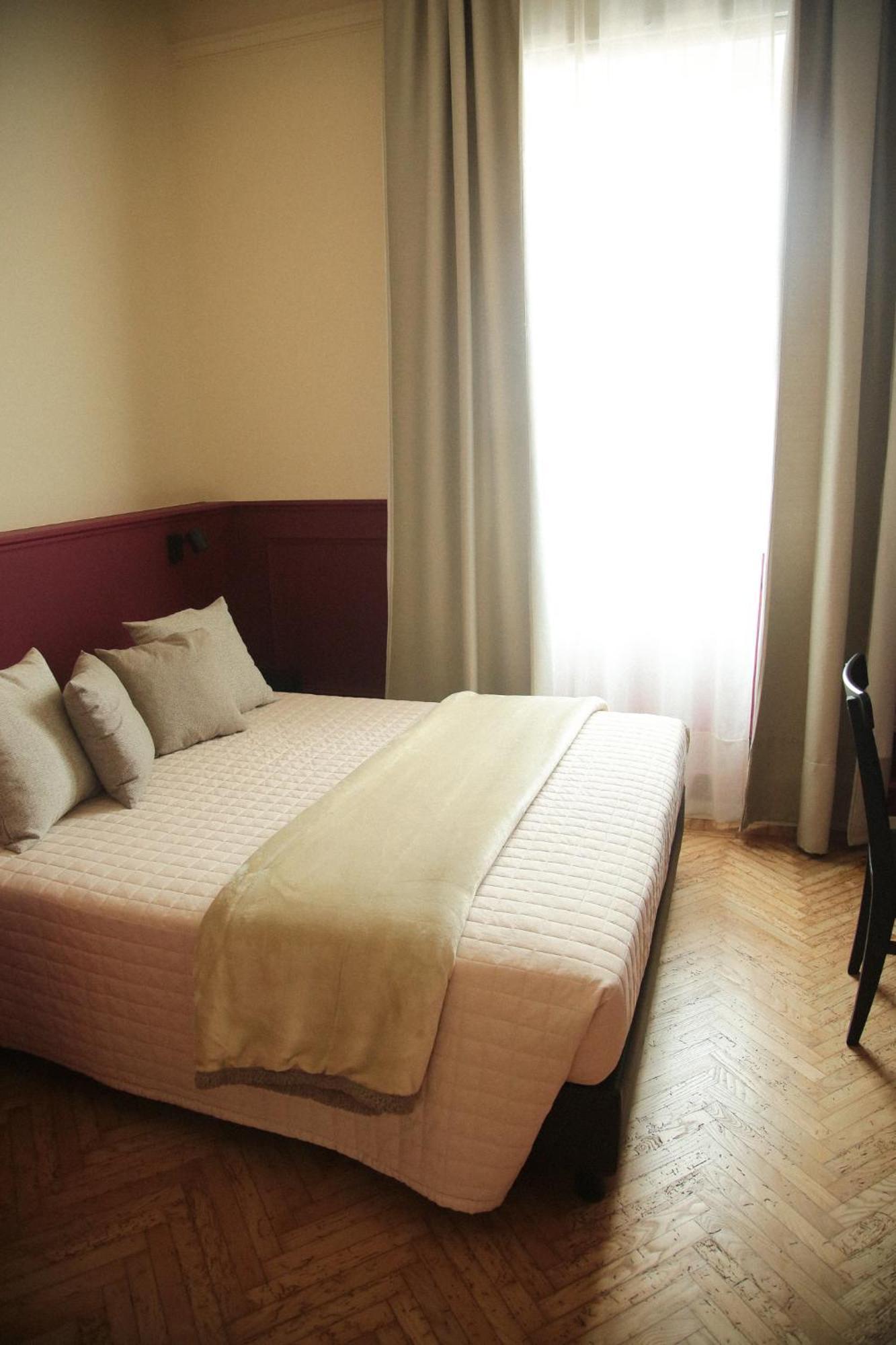 Double Room with Private Bathroom,1742681789:JPEG