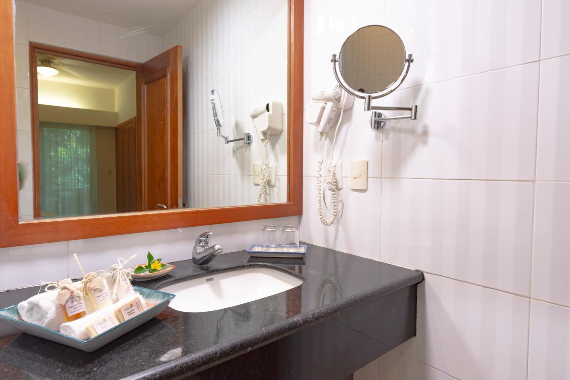 Double Room,1742686711:JPEG