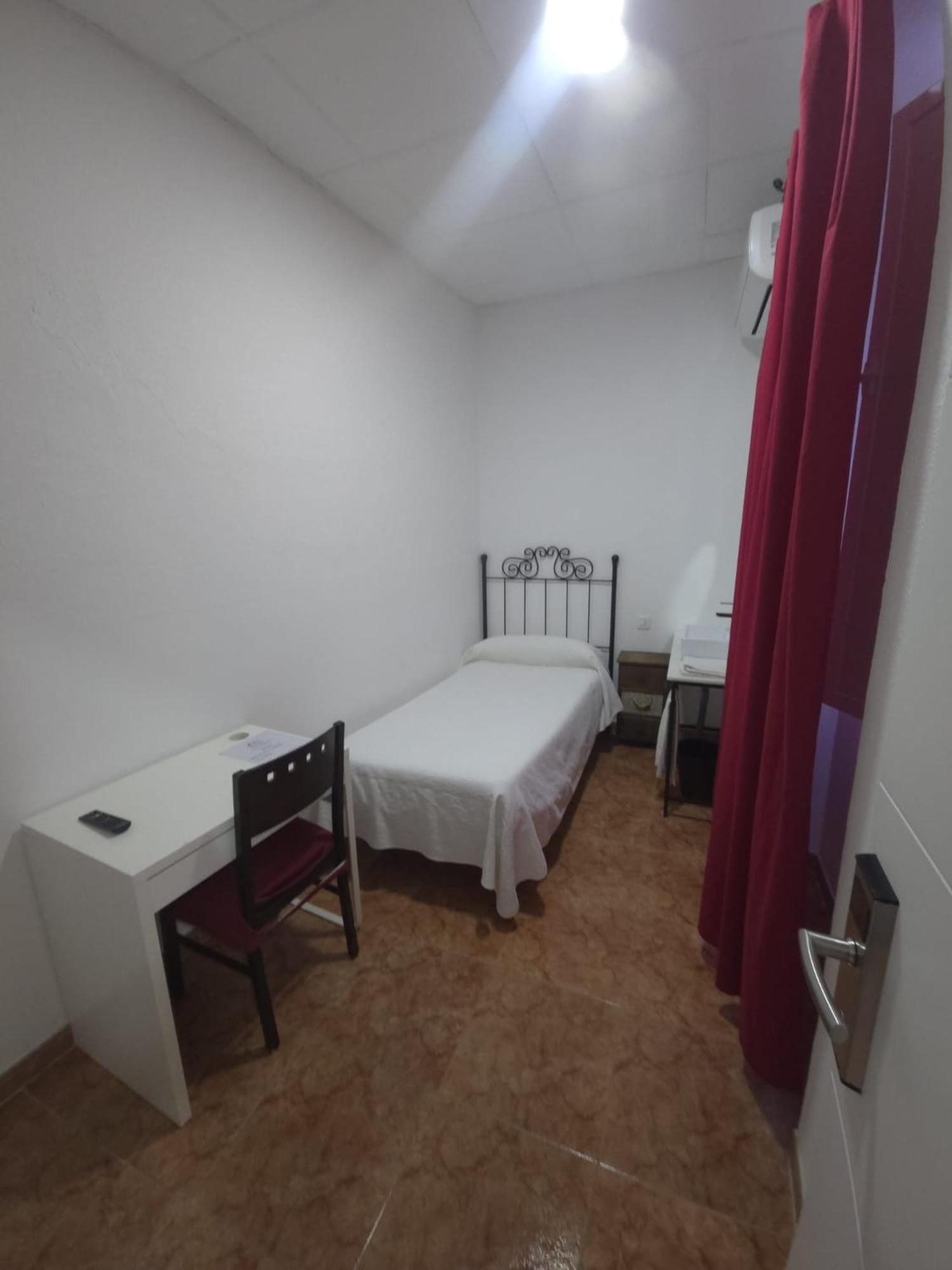 Single Room,1742718158:JPEG