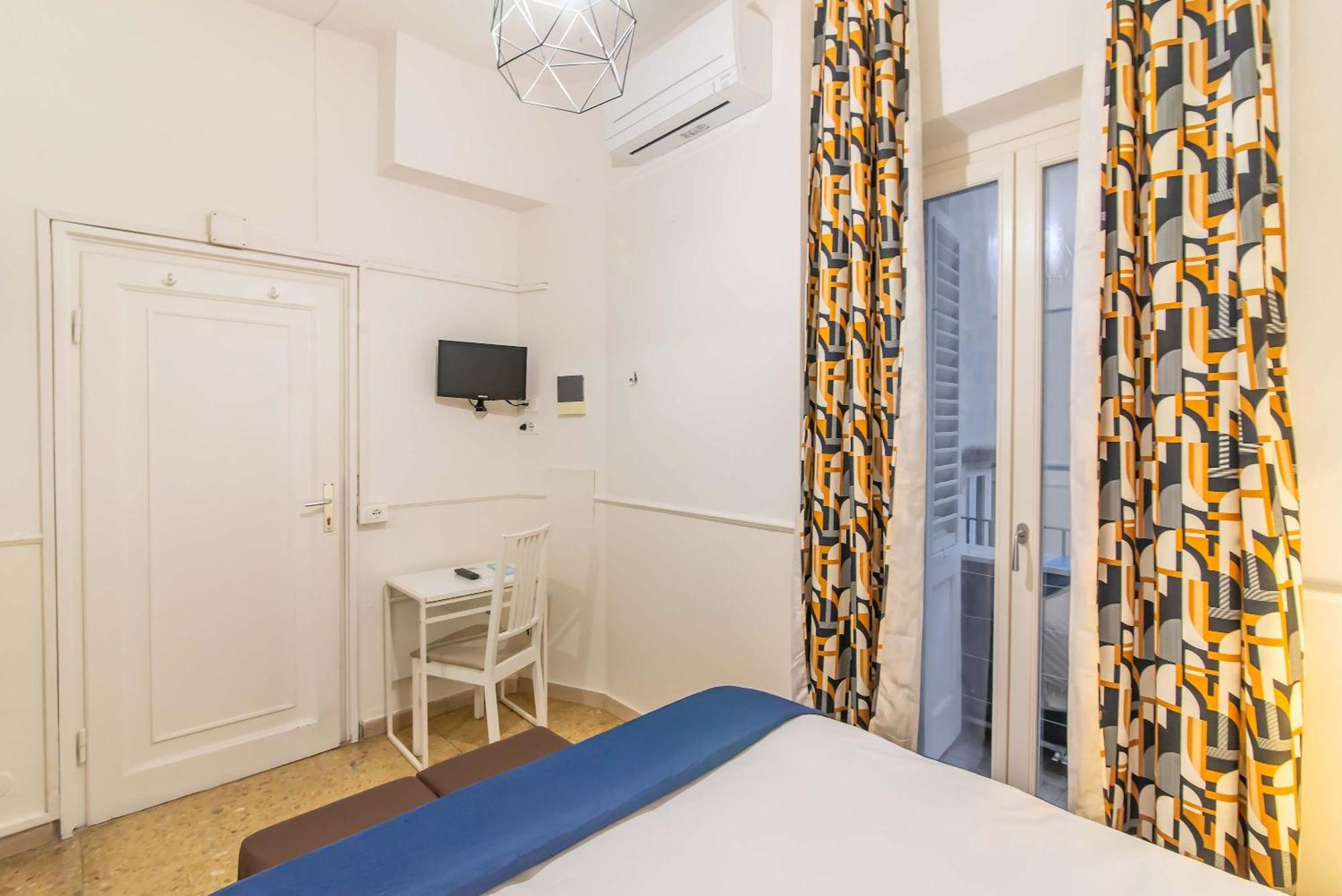 Standard Double Room External Private Bathroom