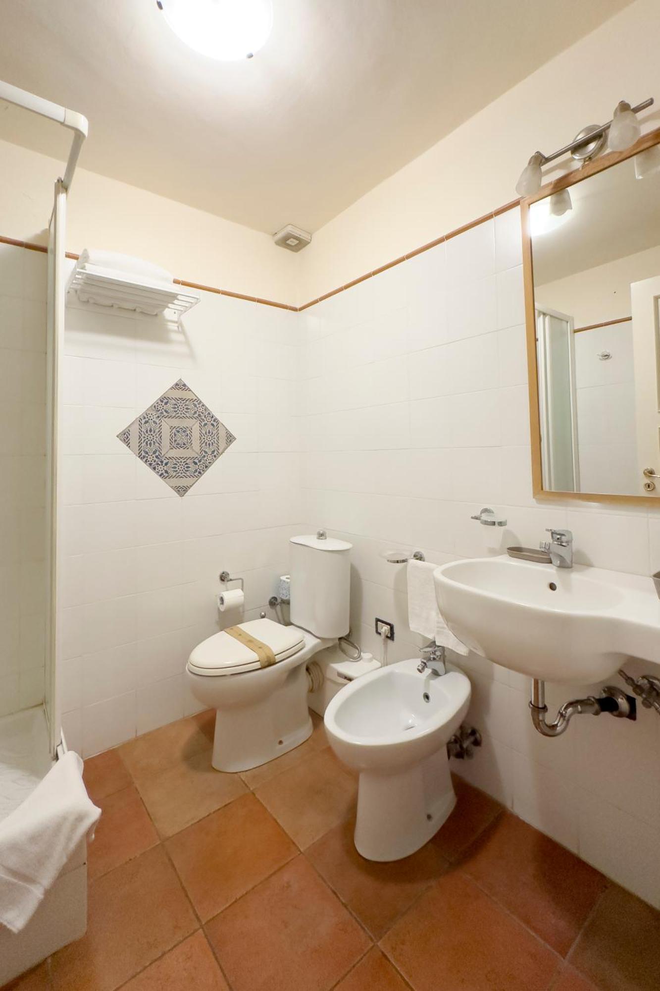 Standard Double or Twin Room,1742737912:JPEG