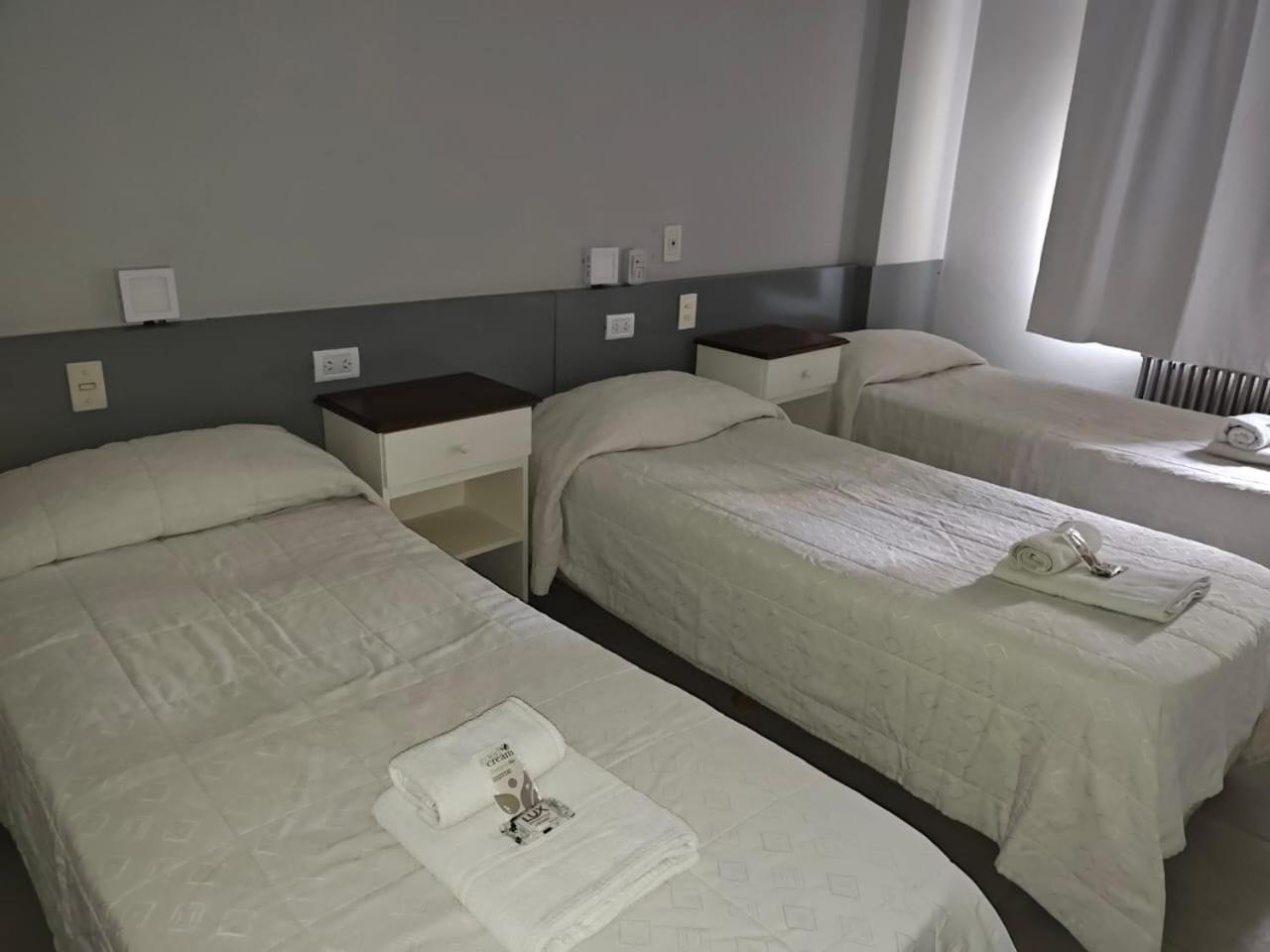 Quintuple Room,1742738911:JPEG